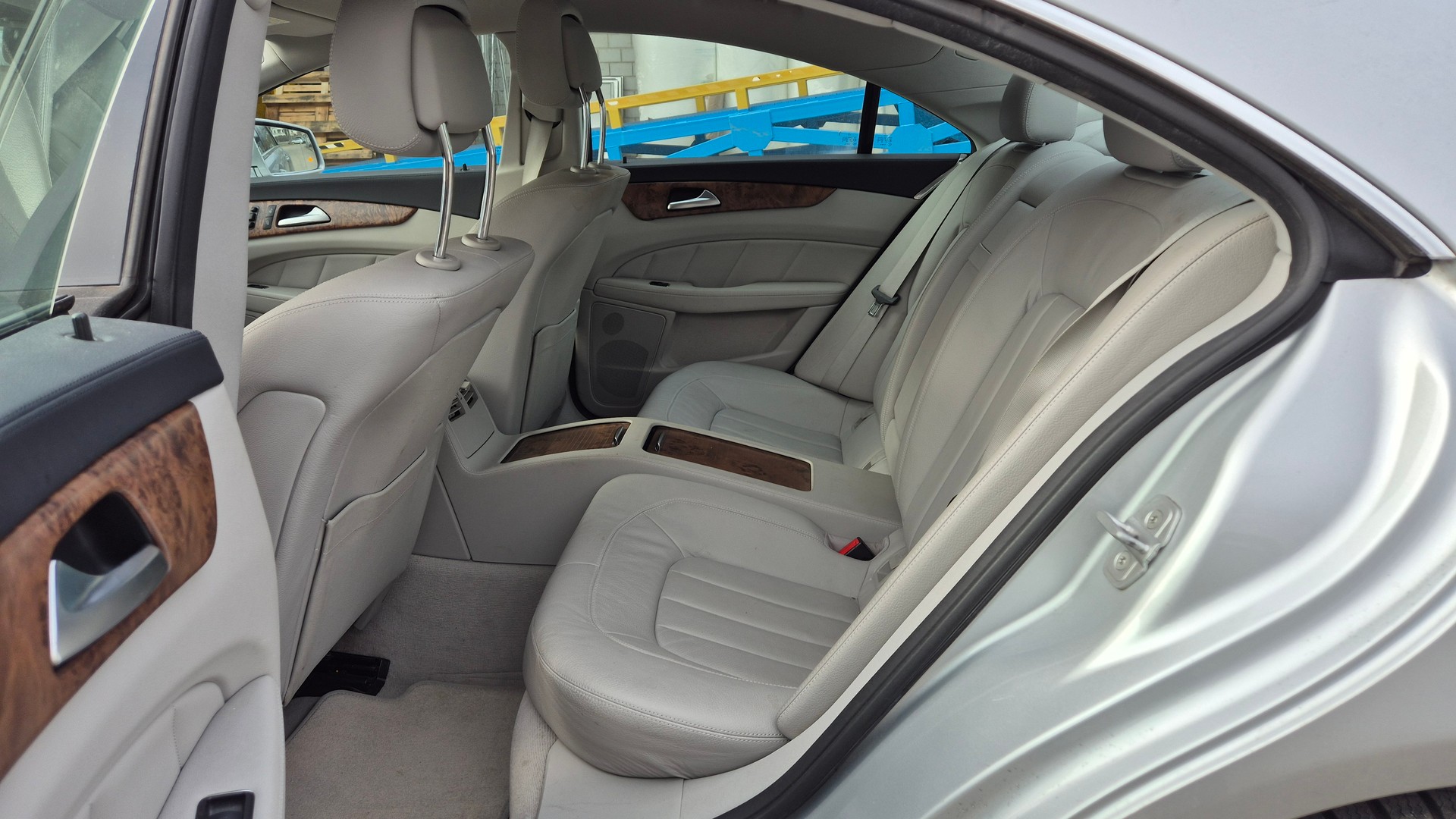 MERCEDES-BENZ CLS 350 CDI 4Matic 7G-Tronic-image-8