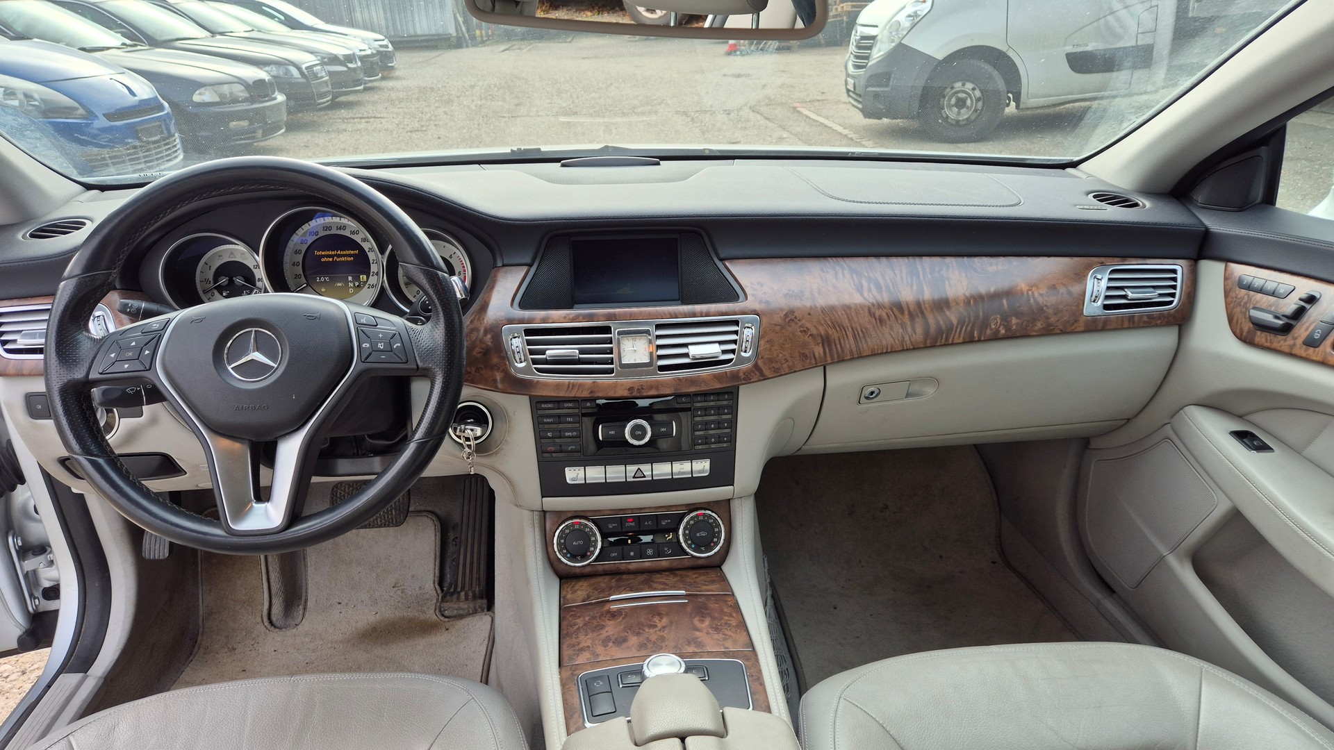 MERCEDES-BENZ CLS 350 CDI 4Matic 7G-Tronic-image-9
