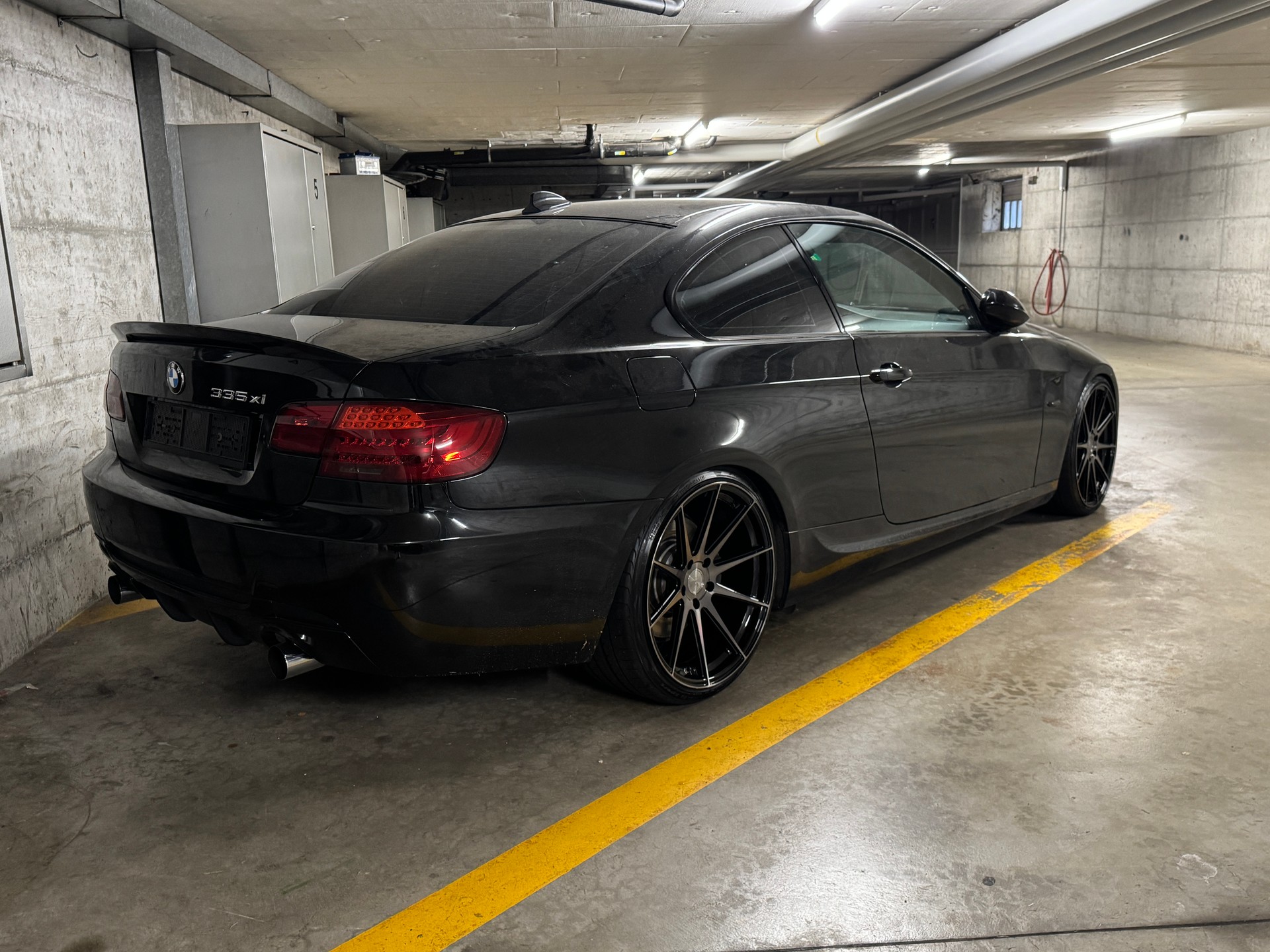 BMW 335i xDrive Coupé Steptronic-image-15