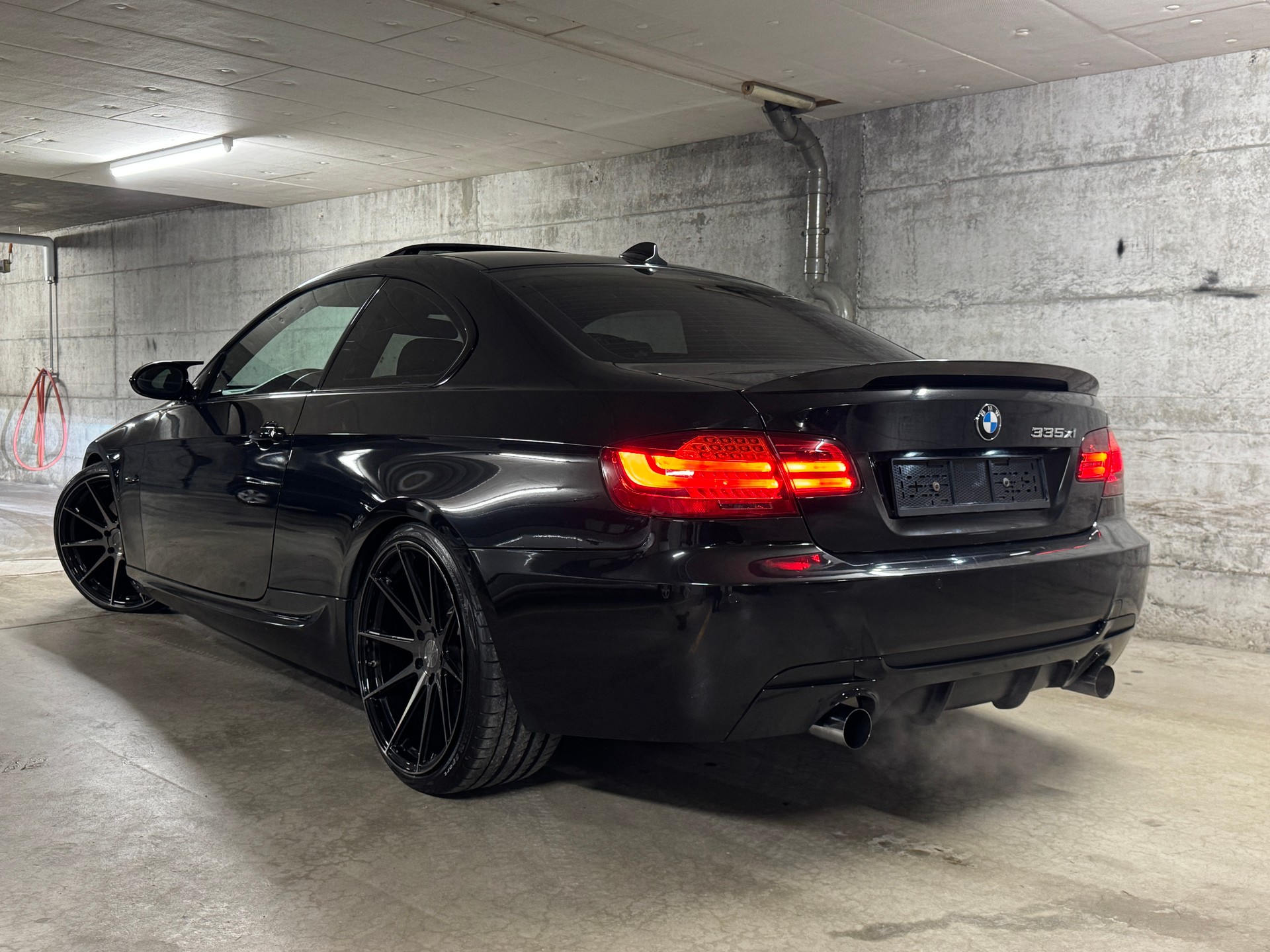 BMW 335i xDrive Coupé Steptronic-image-14