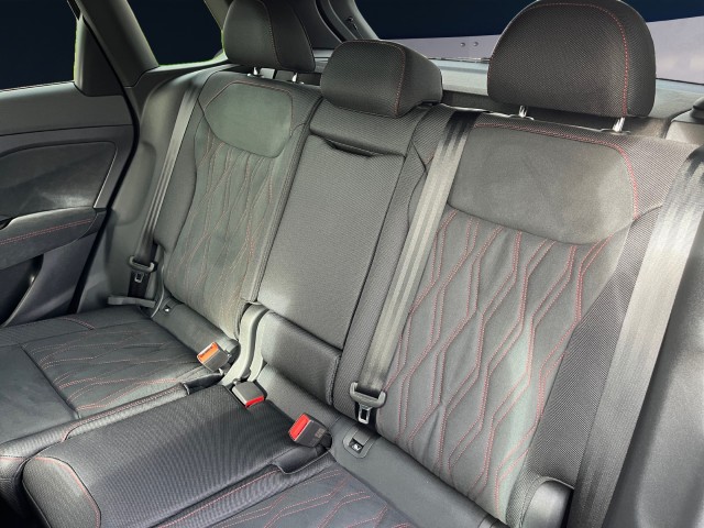 AUDI Q3 SUV TFSI quattro 195 kW S tronic-image-15