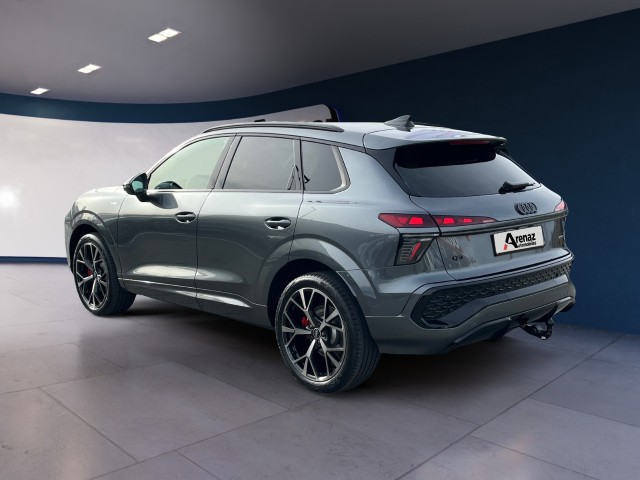 AUDI Q3 SUV TFSI quattro 195 kW S tronic-showroom-element-2