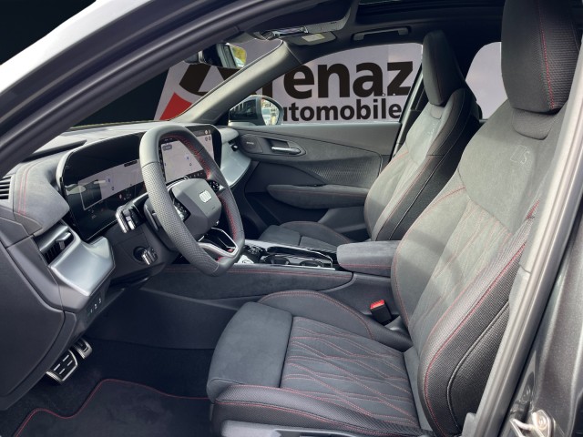 AUDI Q3 SUV TFSI quattro 195 kW S tronic-image-9
