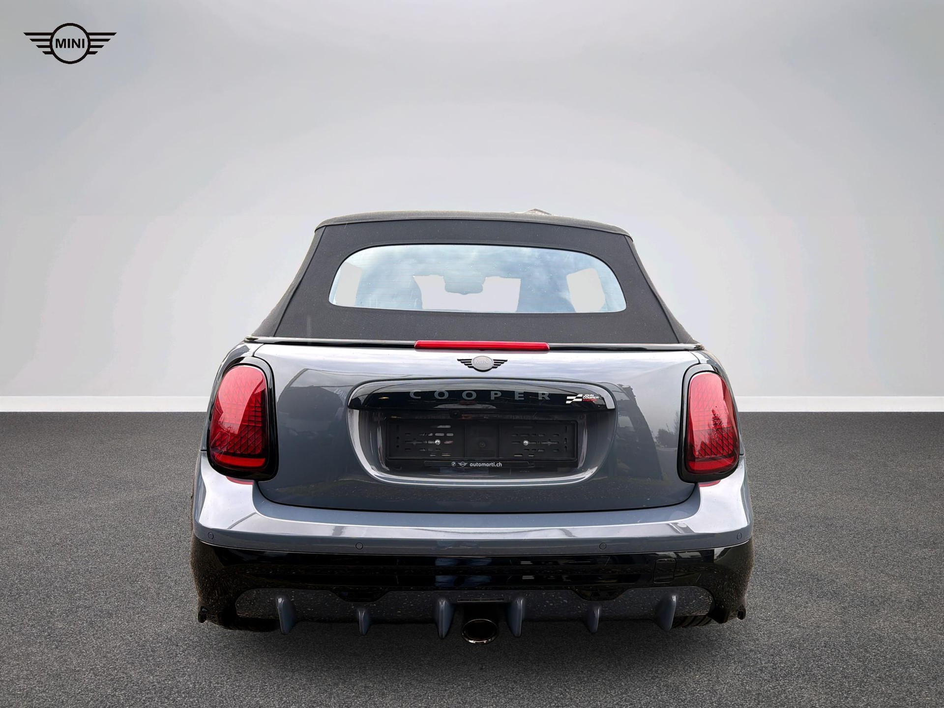 MINI John Cooper Works Cabrio-image-14