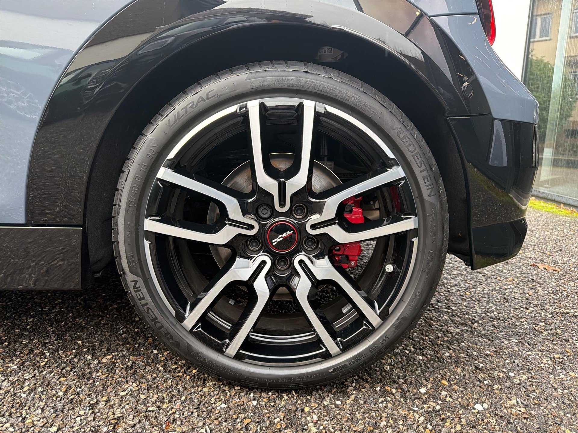 MINI John Cooper Works Cabrio-image-9