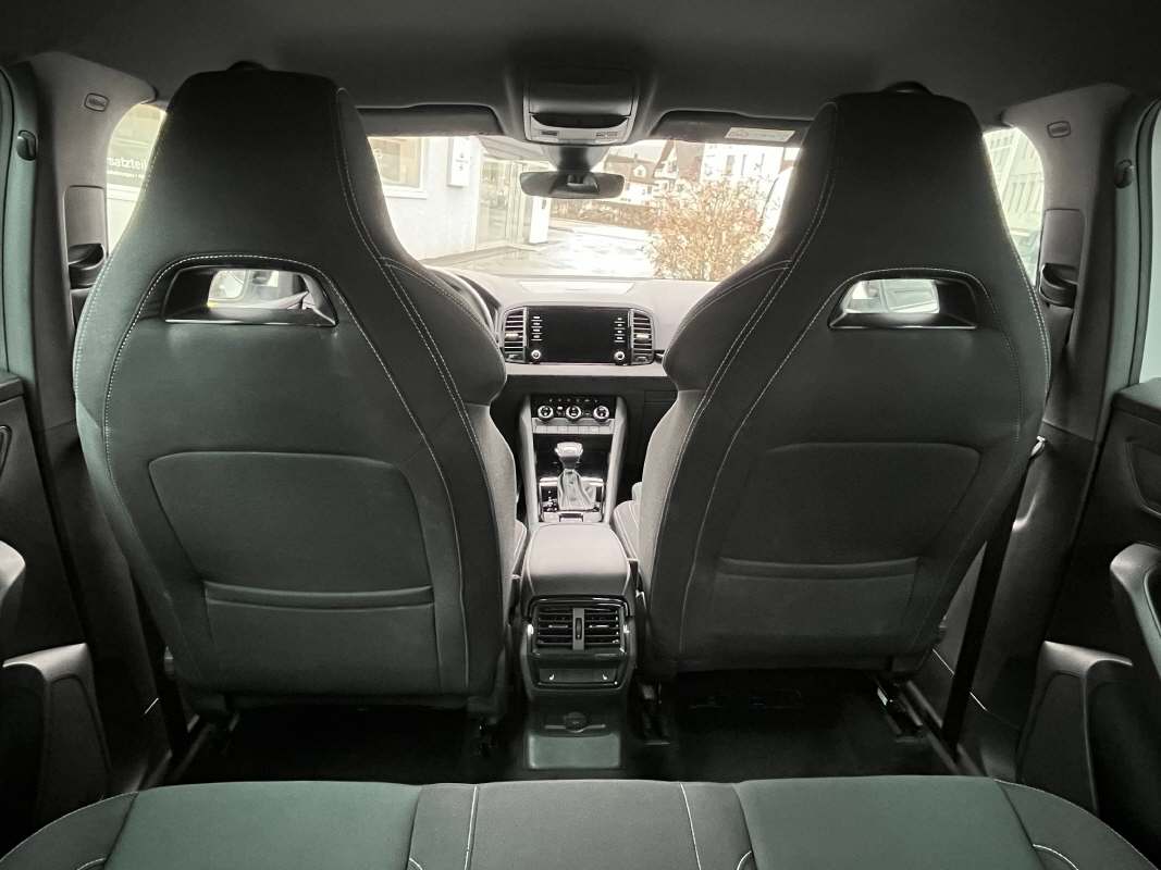 SKODA Karoq 2.0 TDI SportLine 4x4 DSG-image-5