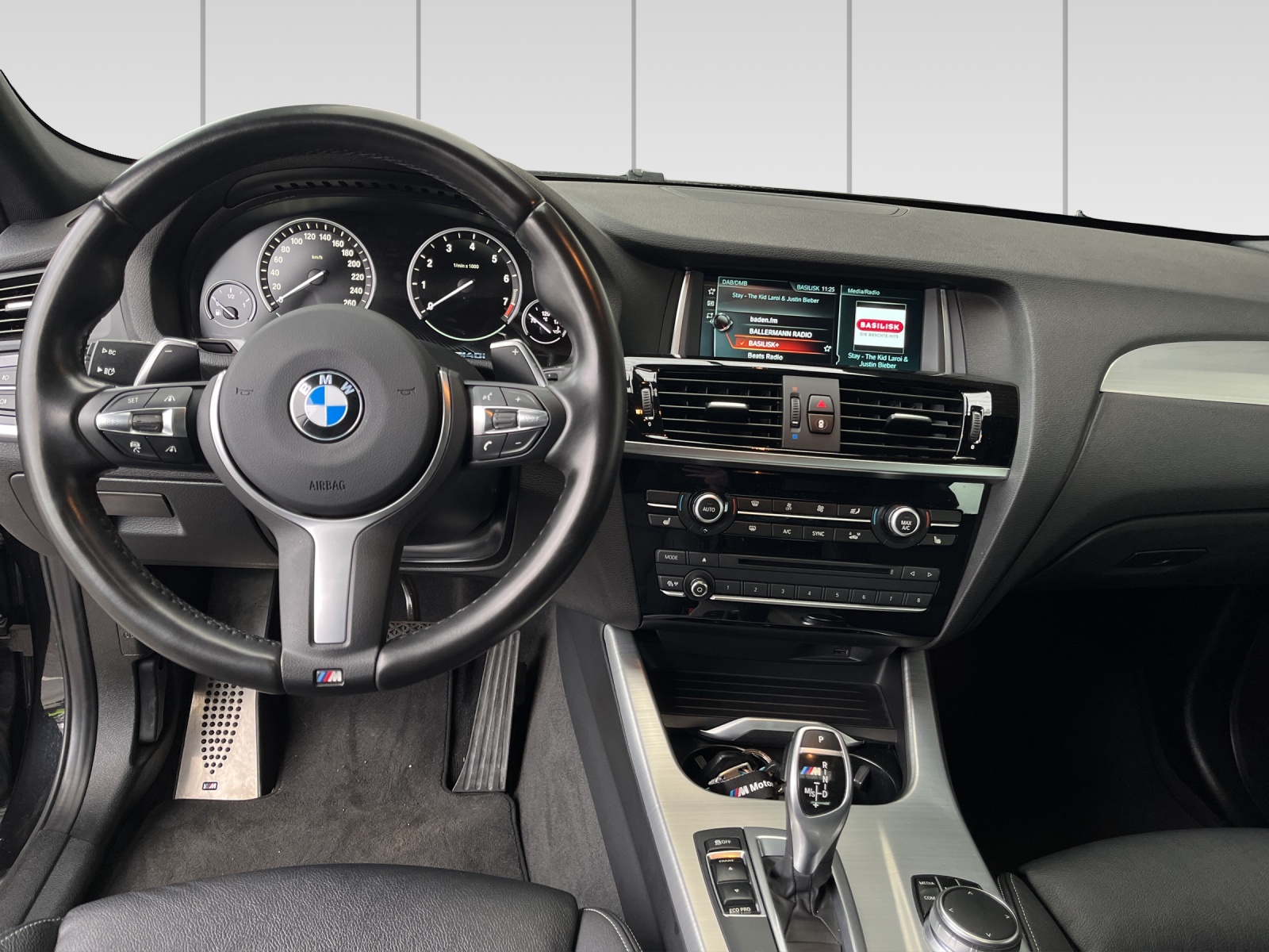BMW X4 M 40i Steptronic-image-8