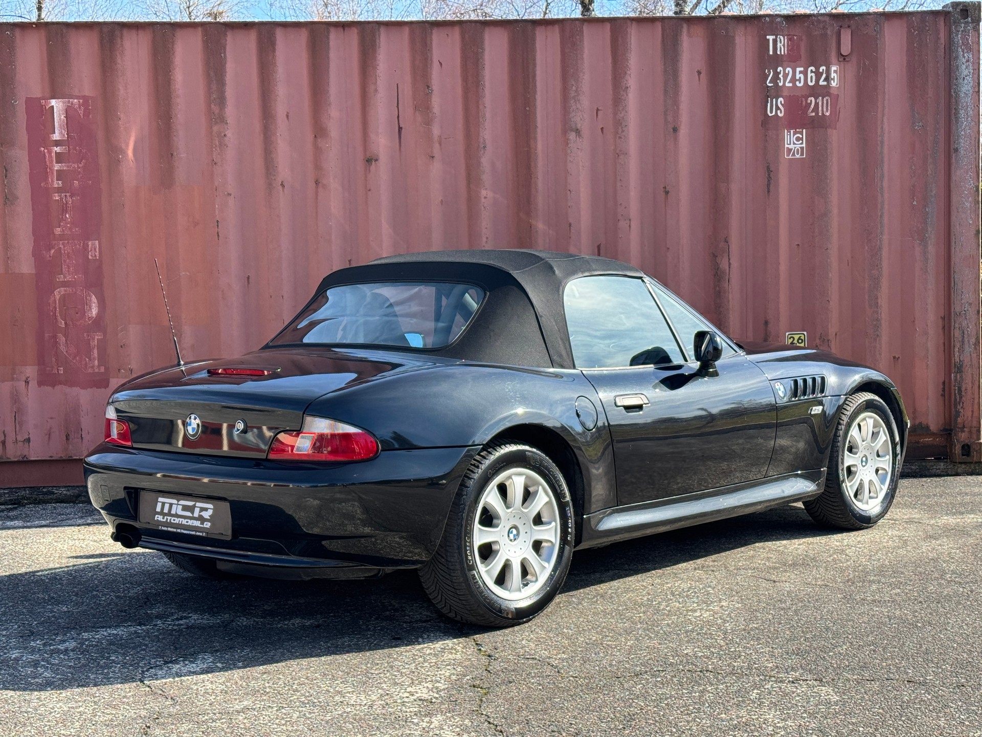 BMW Z3 1.9 Roadster-showroom-element-1