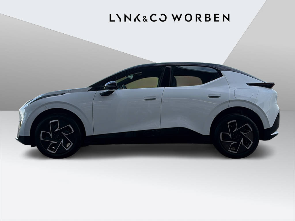 LYNK & CO 02 Core-image-4