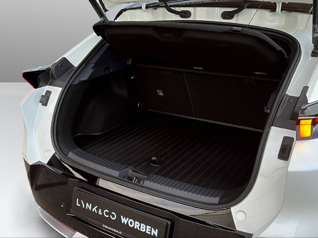 LYNK & CO 02 Core-image-26