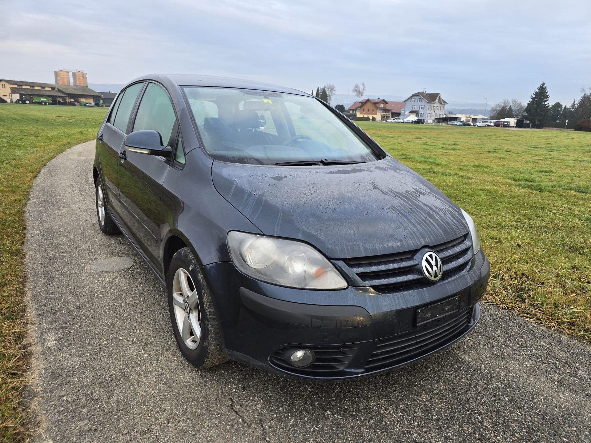 VW Golf Plus 2.0 TDI Comfortline-showroom-element-1
