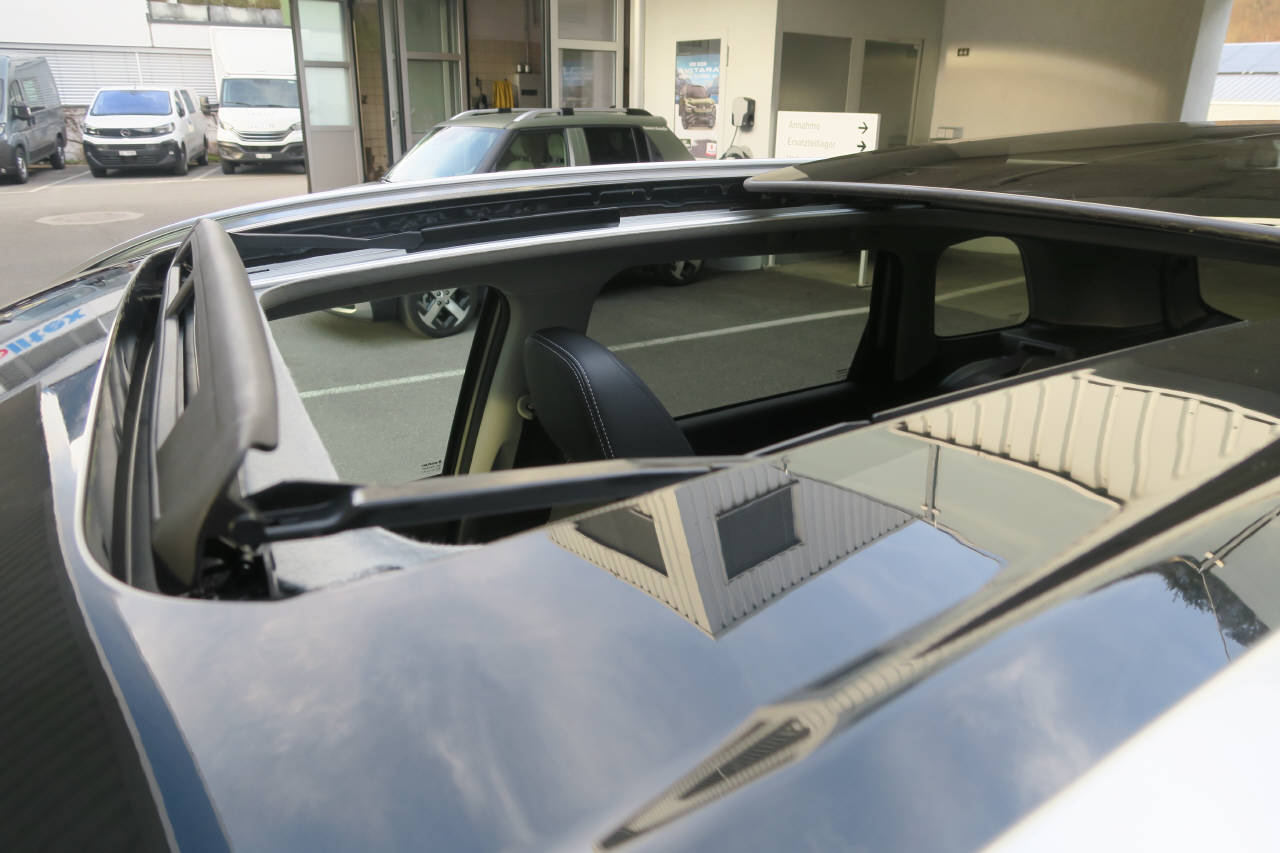 SUZUKI Vitara 1.4 T Sakura Top Hybrid 4x4-image-13