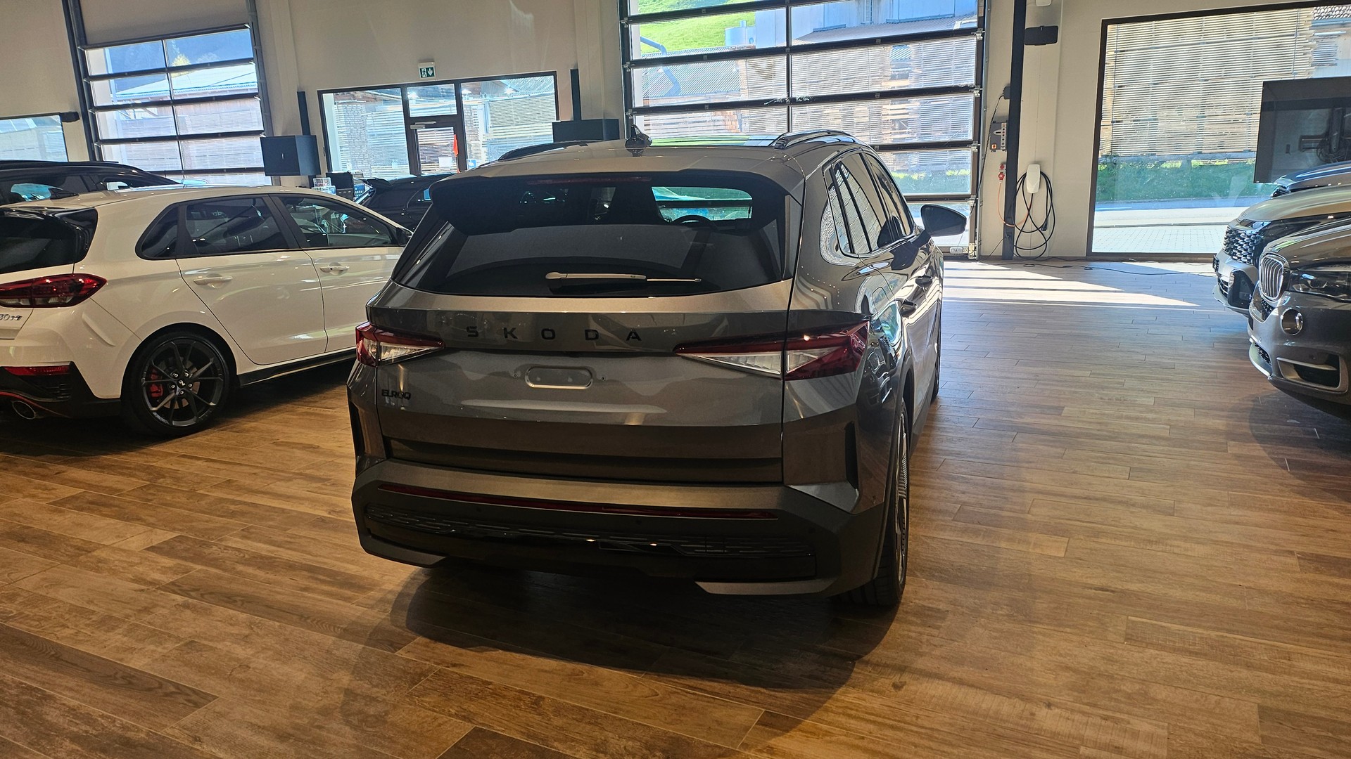 SKODA Elroq 85 RS 4x4-image-10