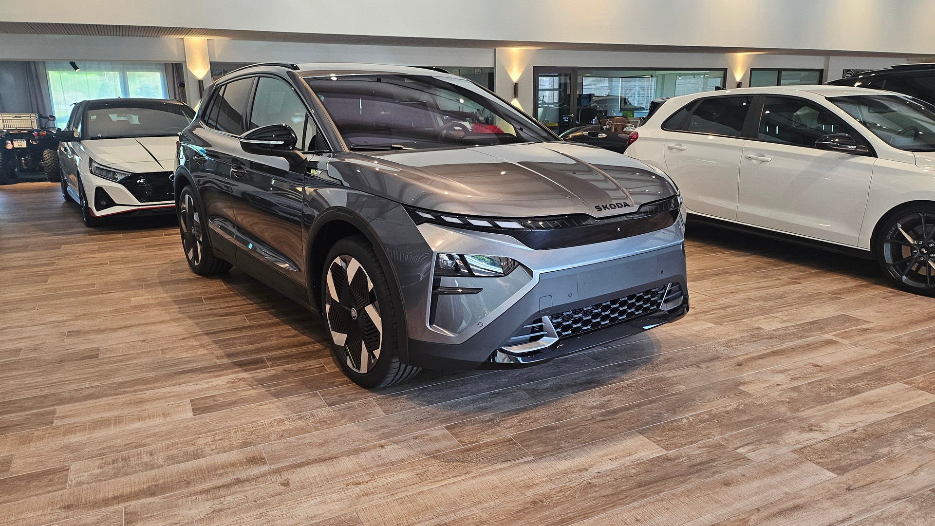 SKODA Elroq 85 RS 4x4-image-4