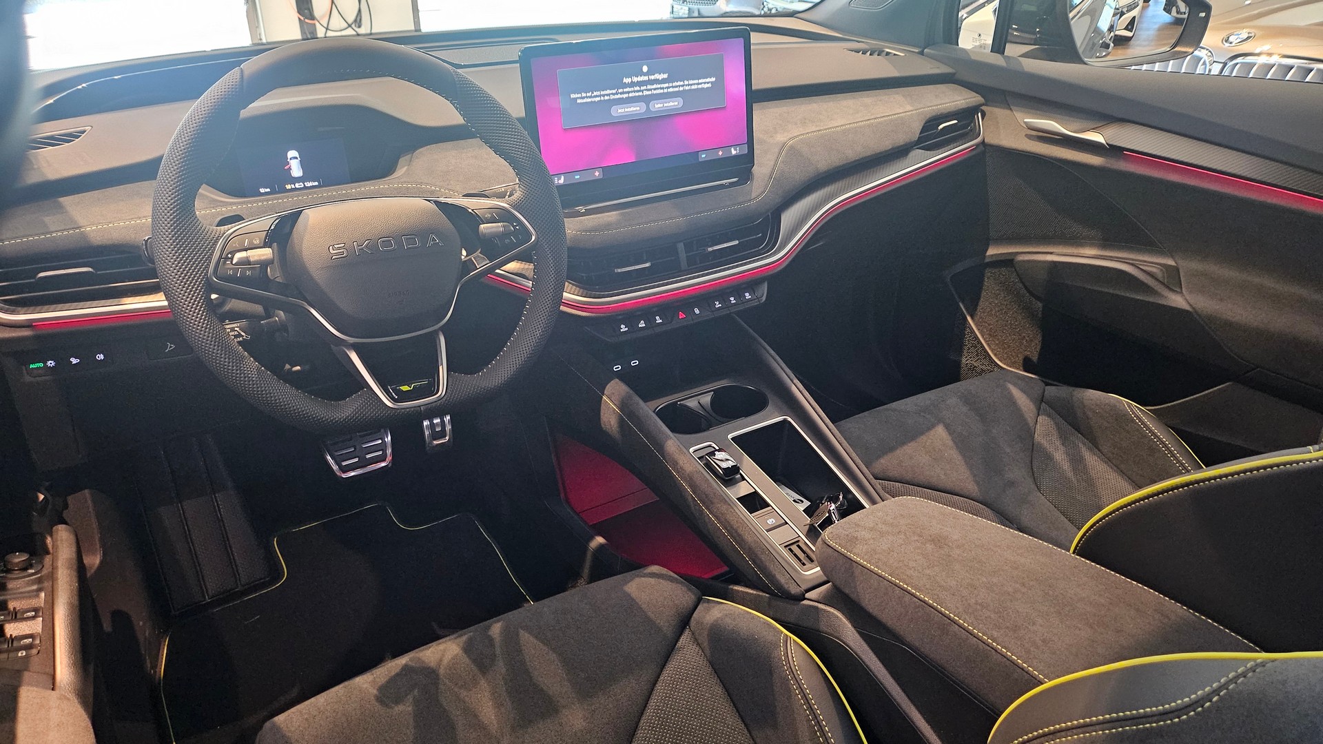 SKODA Elroq 85 RS 4x4-image-22