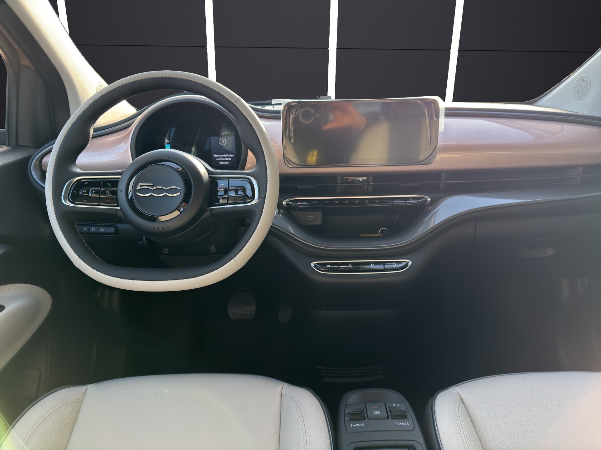 FIAT 500C Electric 87 KW La Prima-image-6