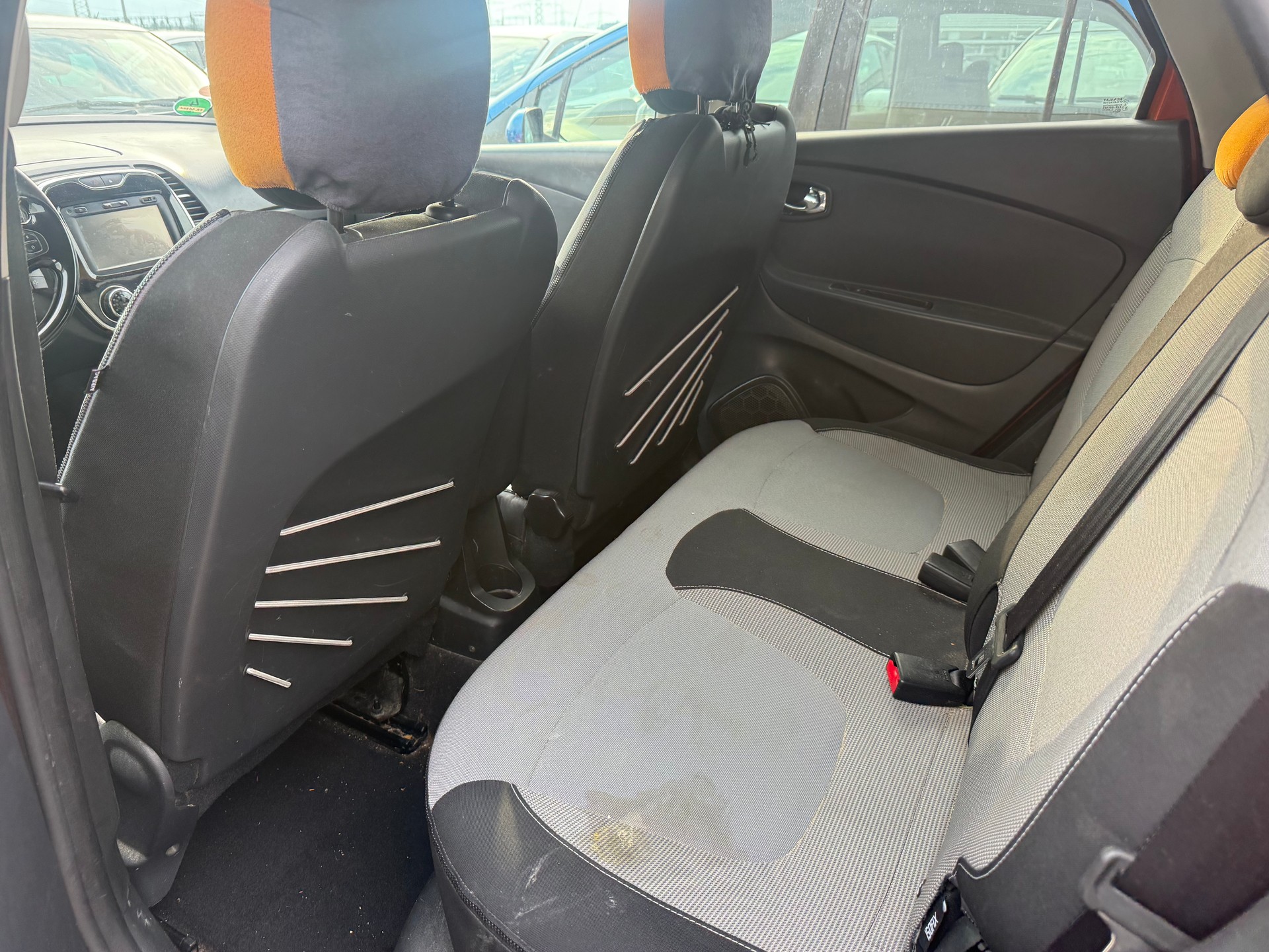 RENAULT Captur 1.5 dCi Dynamique-image-6