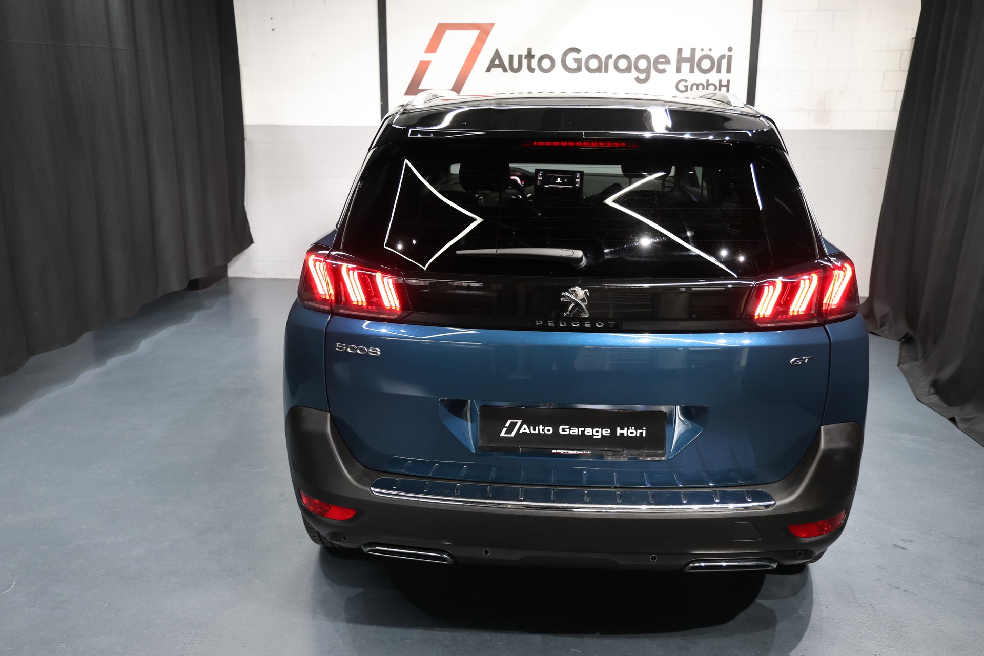 PEUGEOT 5008 1.5 BlueHDi GT Pack EAT8-image-12