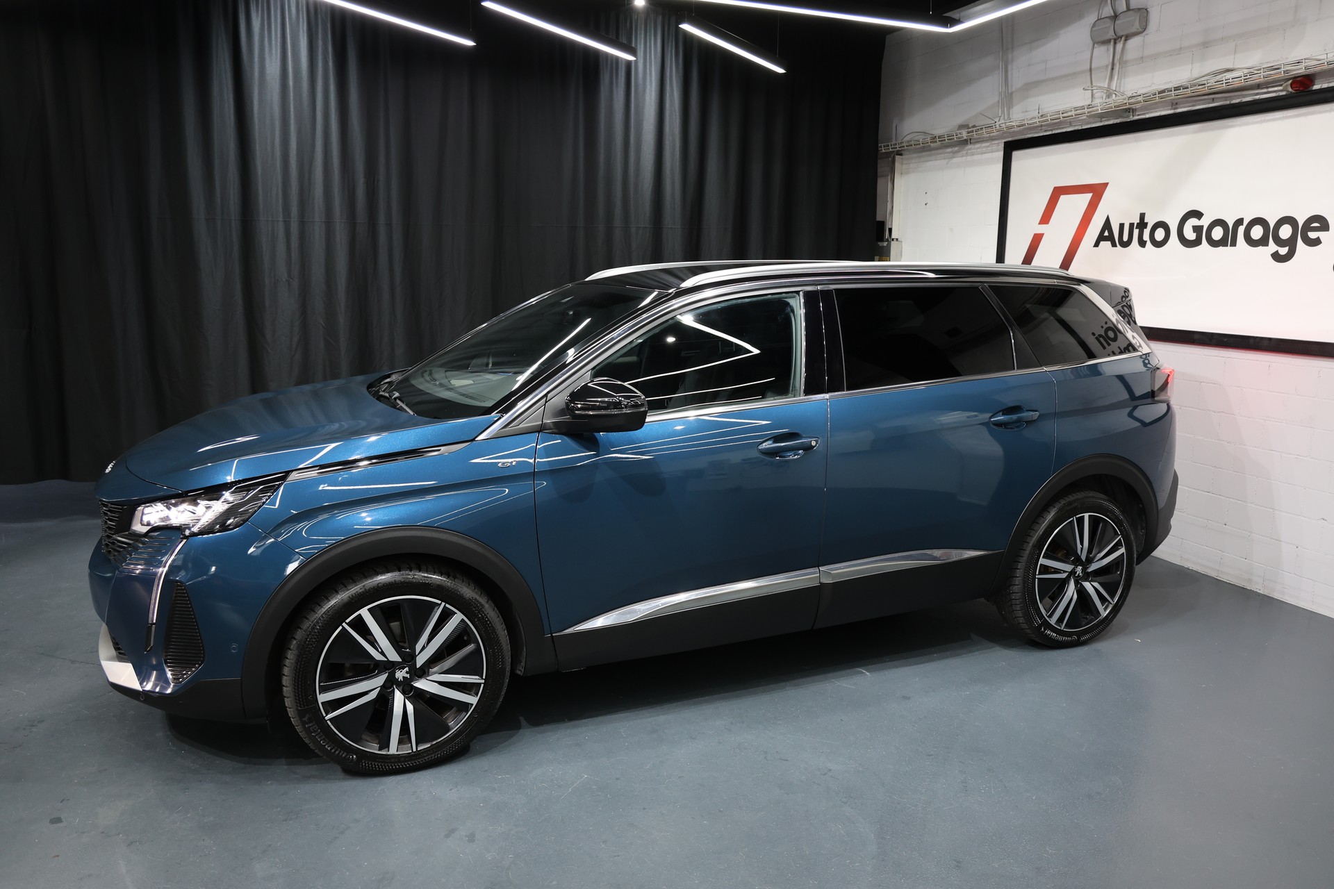PEUGEOT 5008 1.5 BlueHDi GT Pack EAT8-image-2