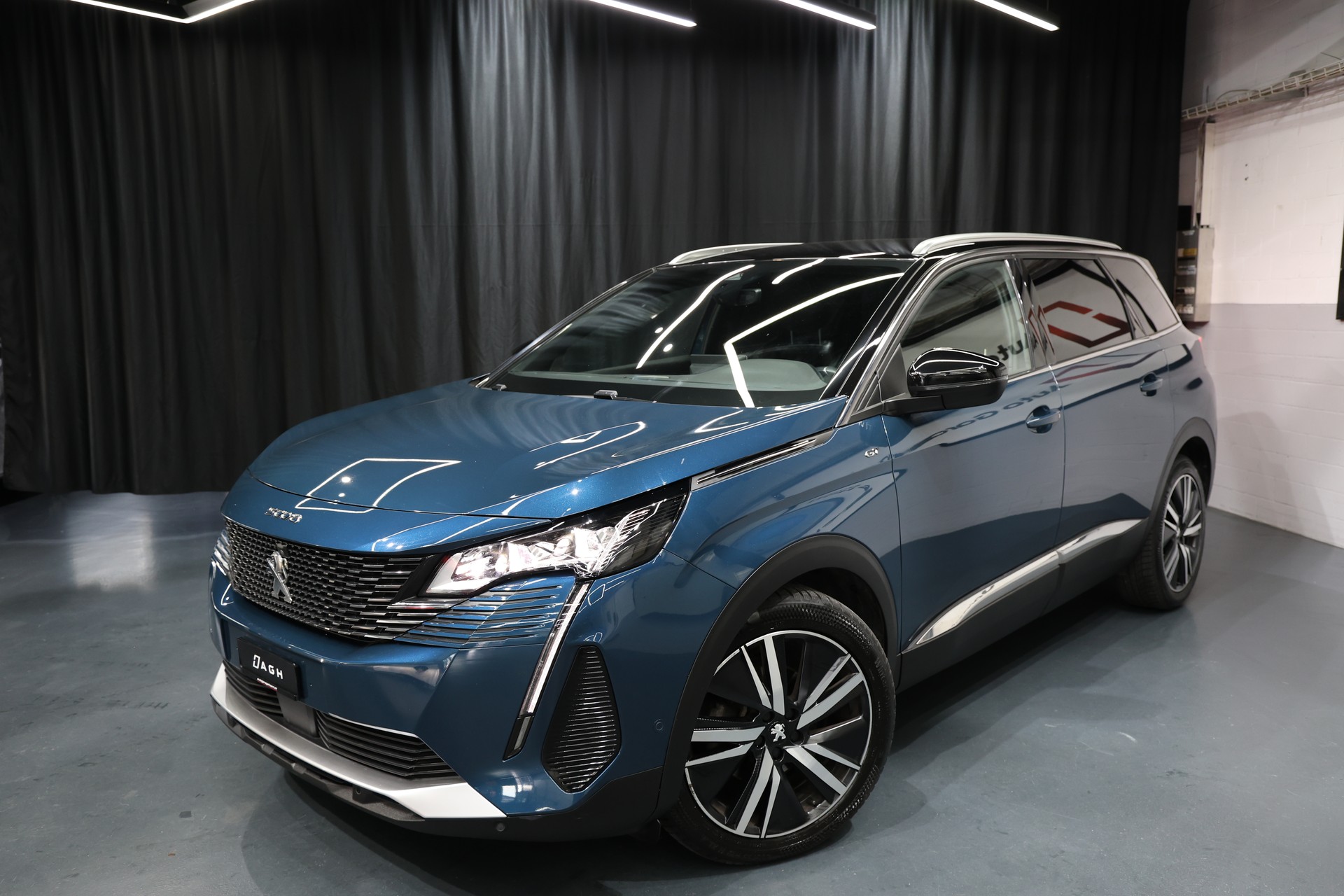 PEUGEOT 5008 1.5 BlueHDi GT Pack EAT8-image-0
