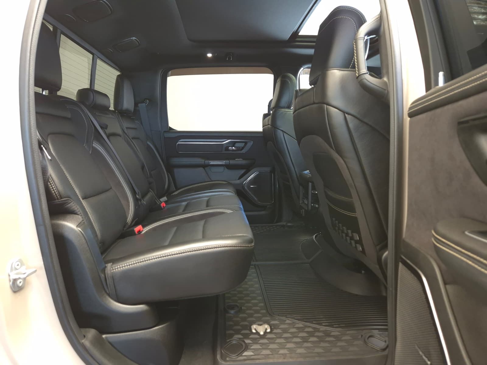 DODGE RAM 1500 TRX Level 2 Sandblast Edition-image-28