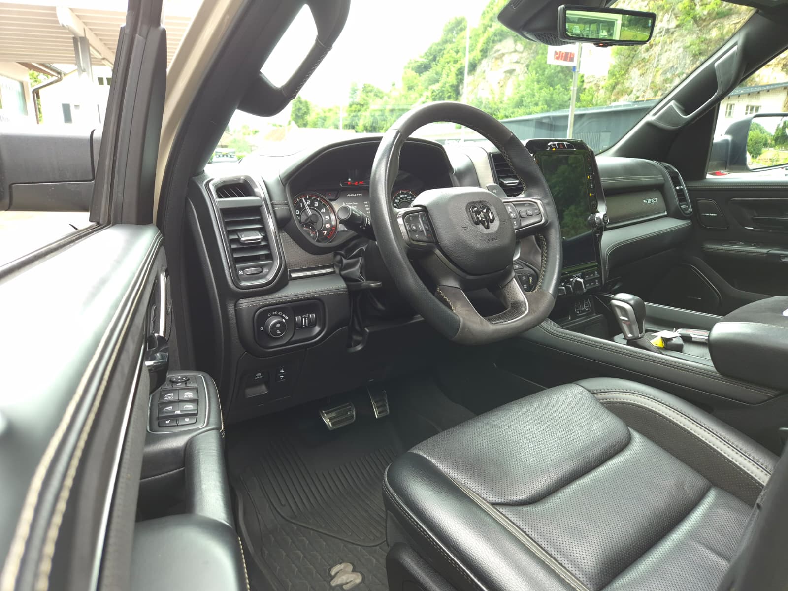 DODGE RAM 1500 TRX Level 2 Sandblast Edition-image-19