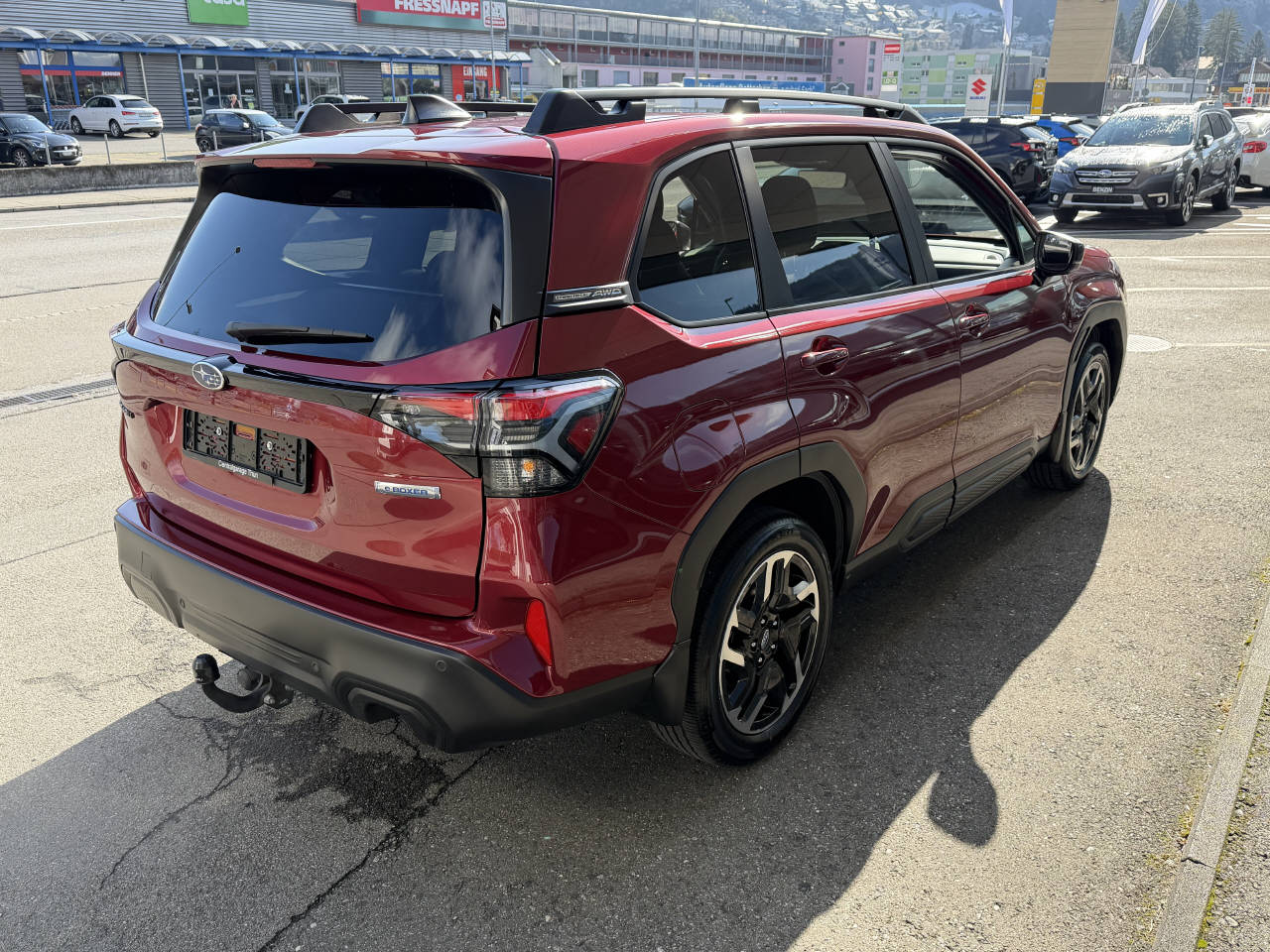 SUBARU Forester Station 2.0i e-Boxer Swiss Plus-image-4