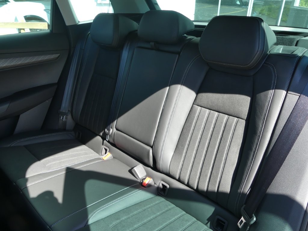 SKODA Karoq 1.5 TSI Dynamic DSG-image-11