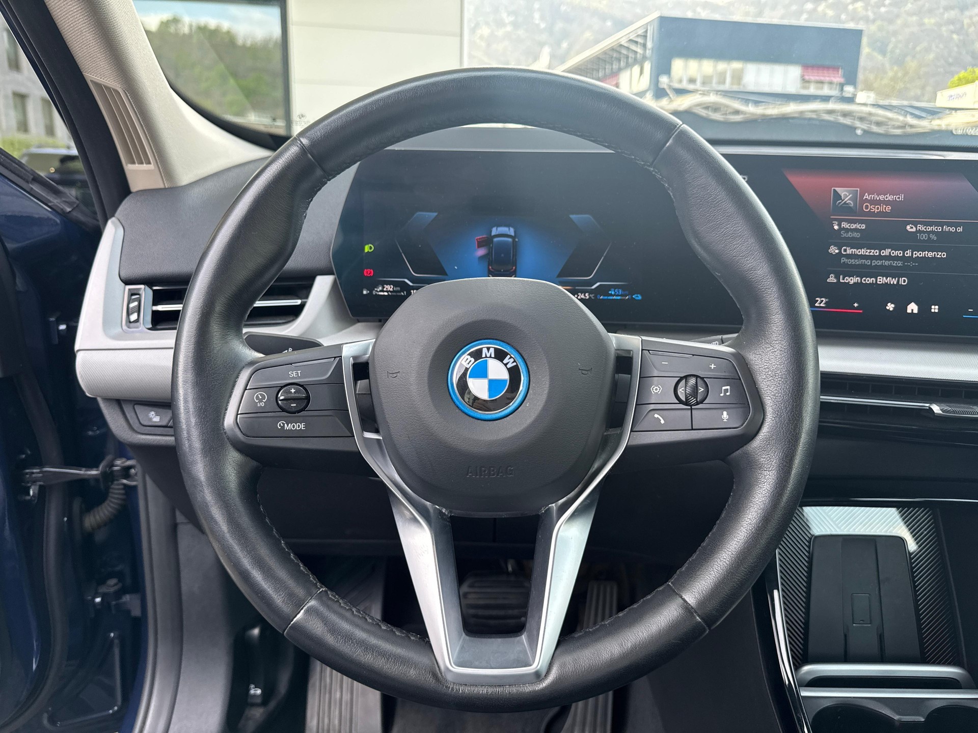 BMW X1 30e xDrive-image-15