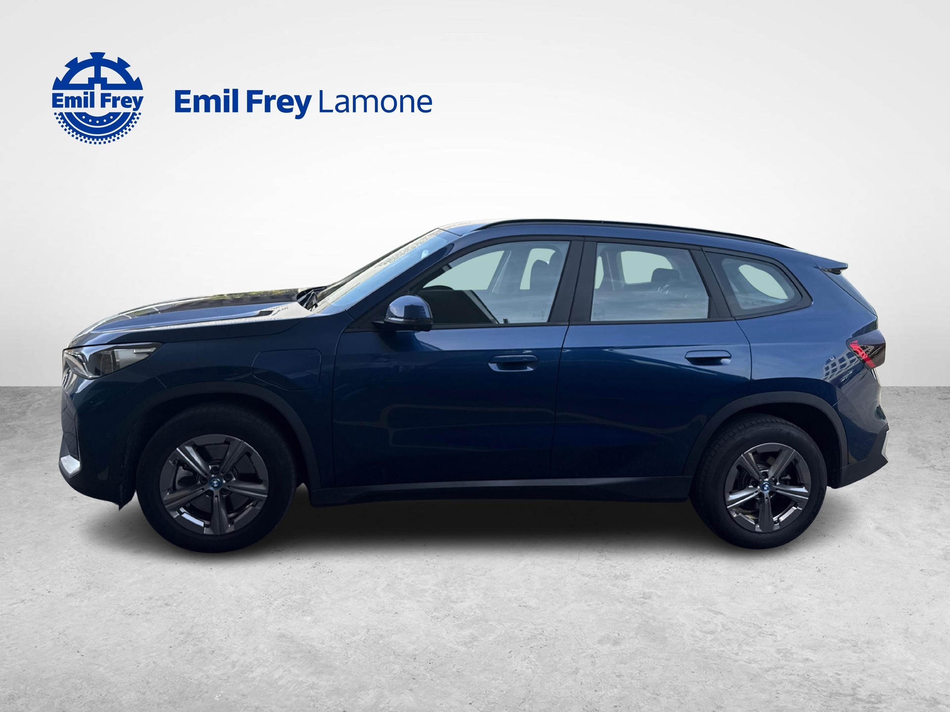 BMW X1 30e xDrive-image-3