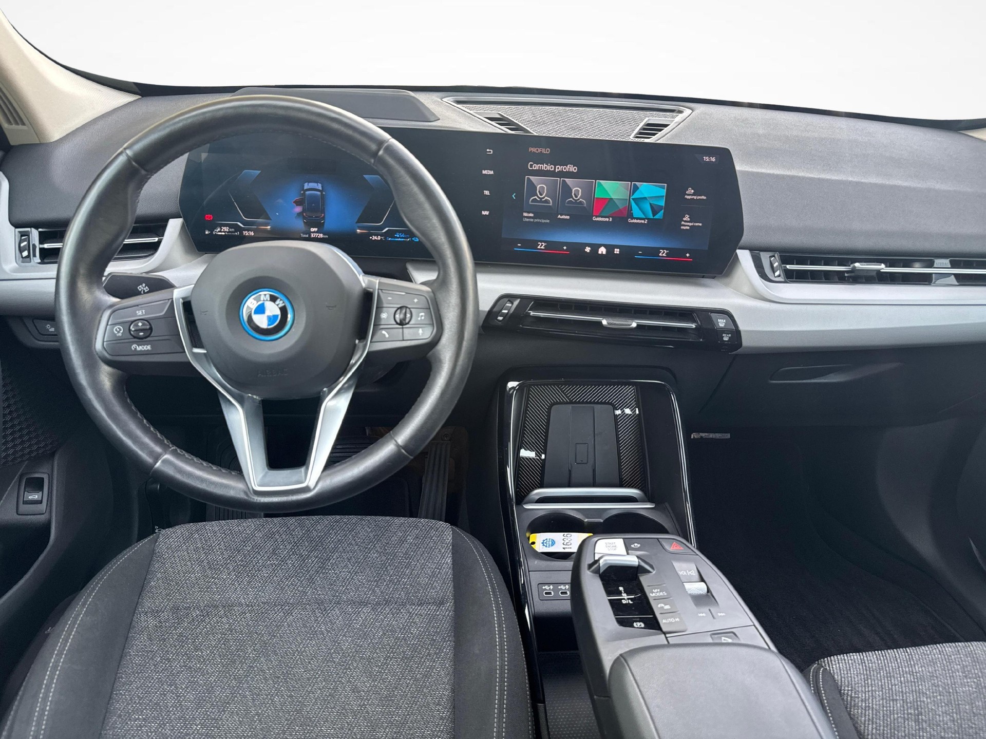 BMW X1 30e xDrive-image-14