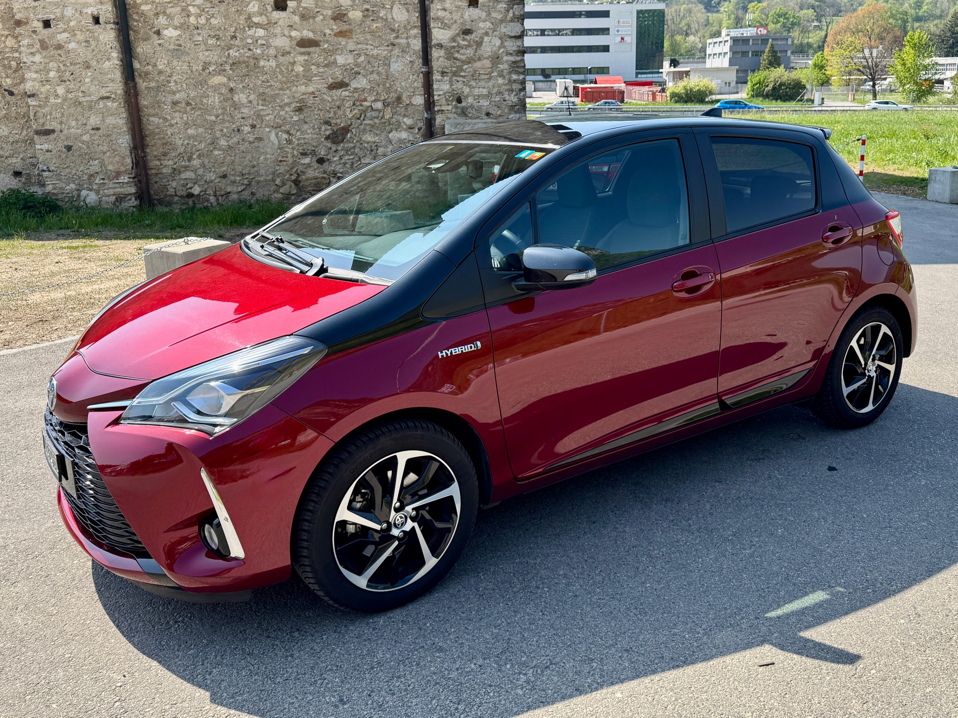 TOYOTA 1.5 VVT-i Hybrid Trend e-CVT-image-1
