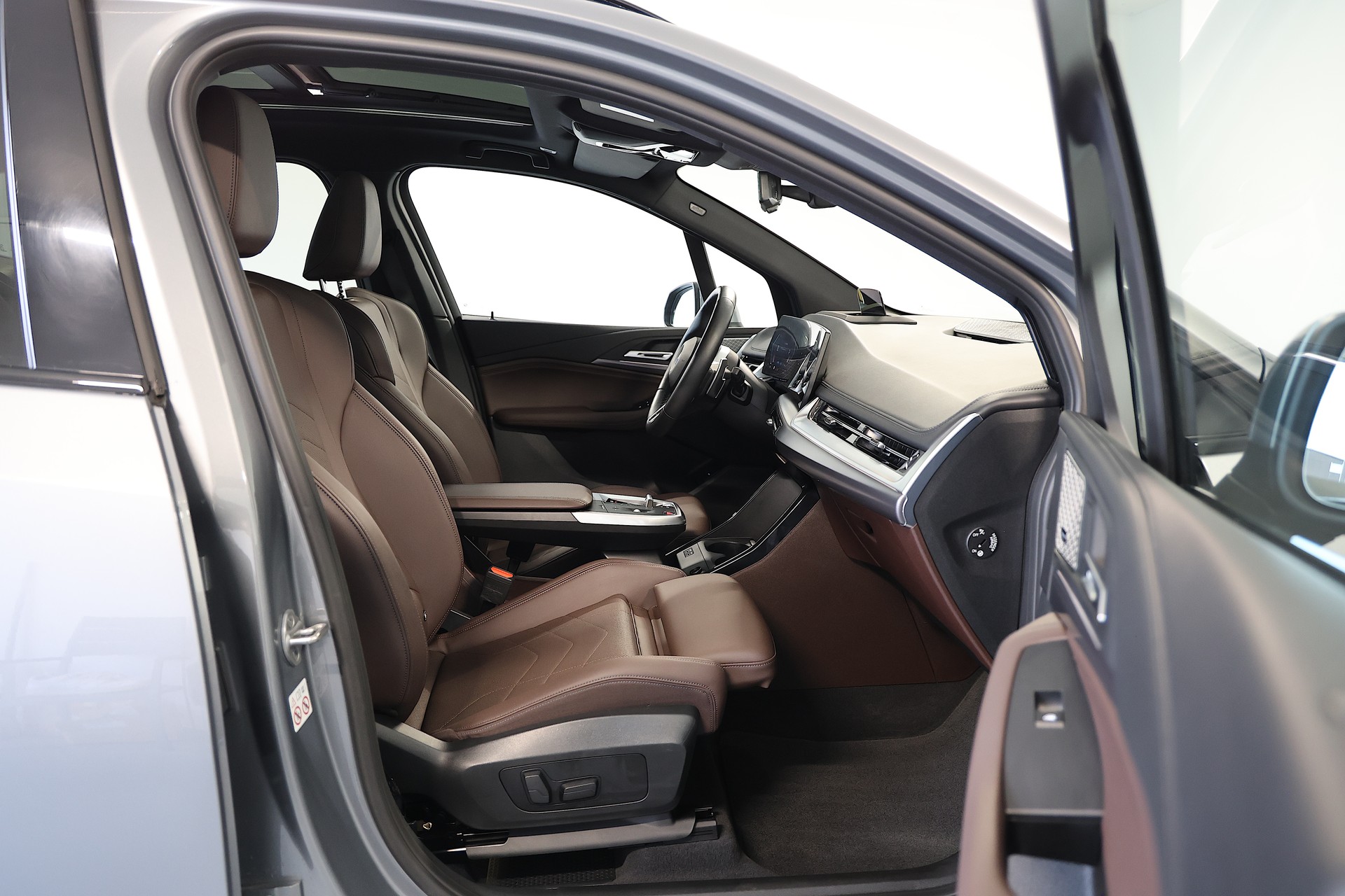 BMW 218d Active Tourer M Sport DKG-image-11