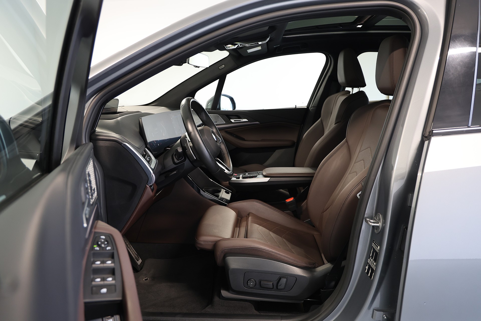 BMW 218d Active Tourer M Sport DKG-image-5