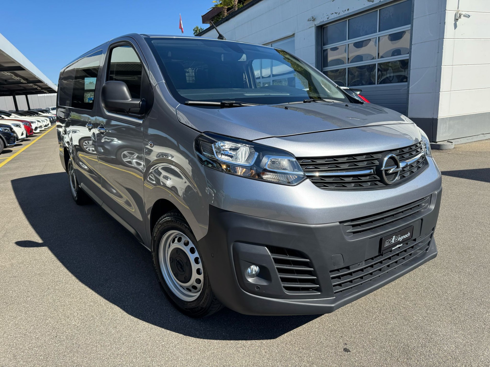 OPEL Vivaro Cargo 2.0 CDTI Enjoy s/s L EN-image-1