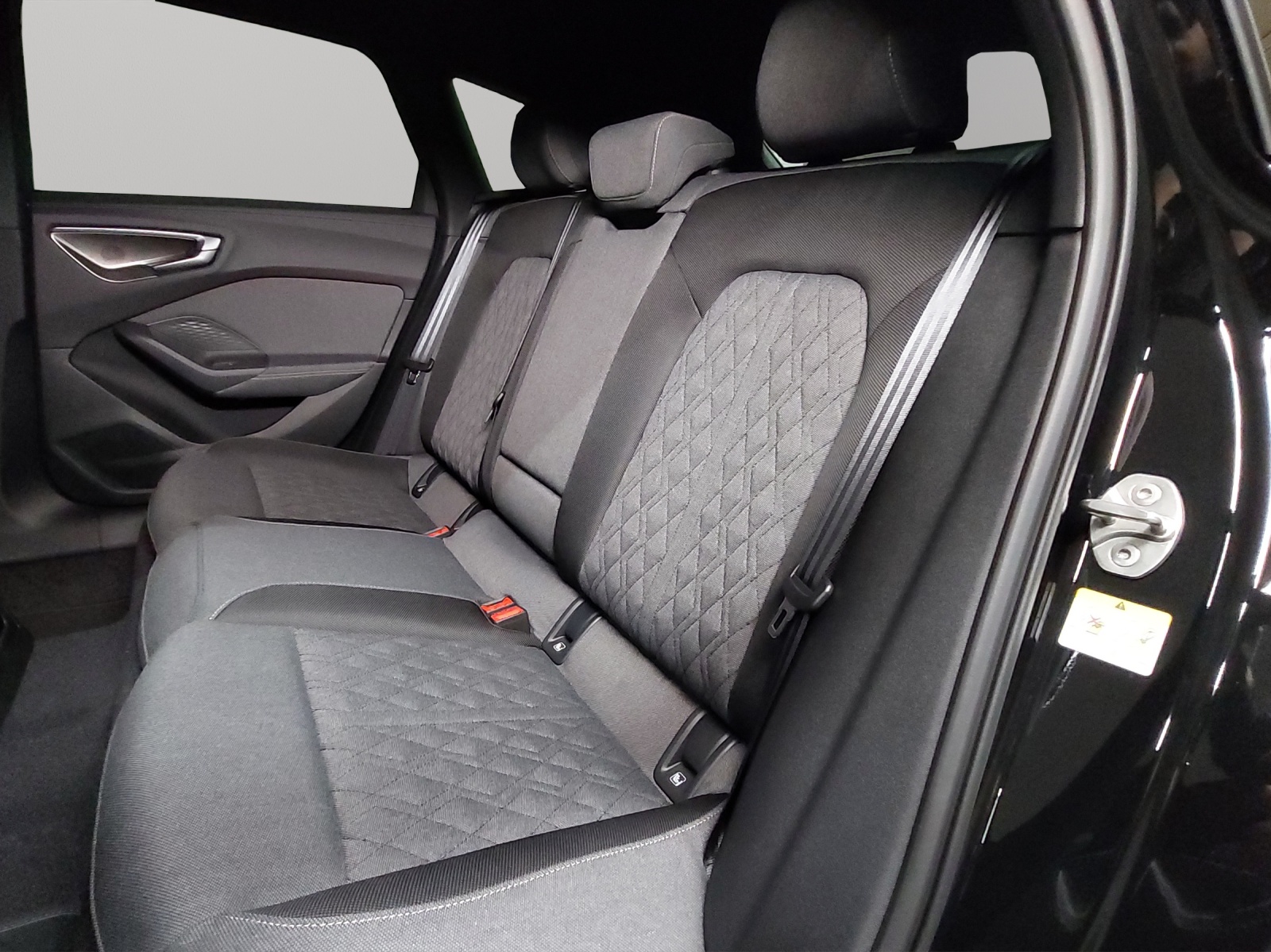 AUDI A5 Avant e-hybrid quattro Attraction 220 kW S tronic-image-8