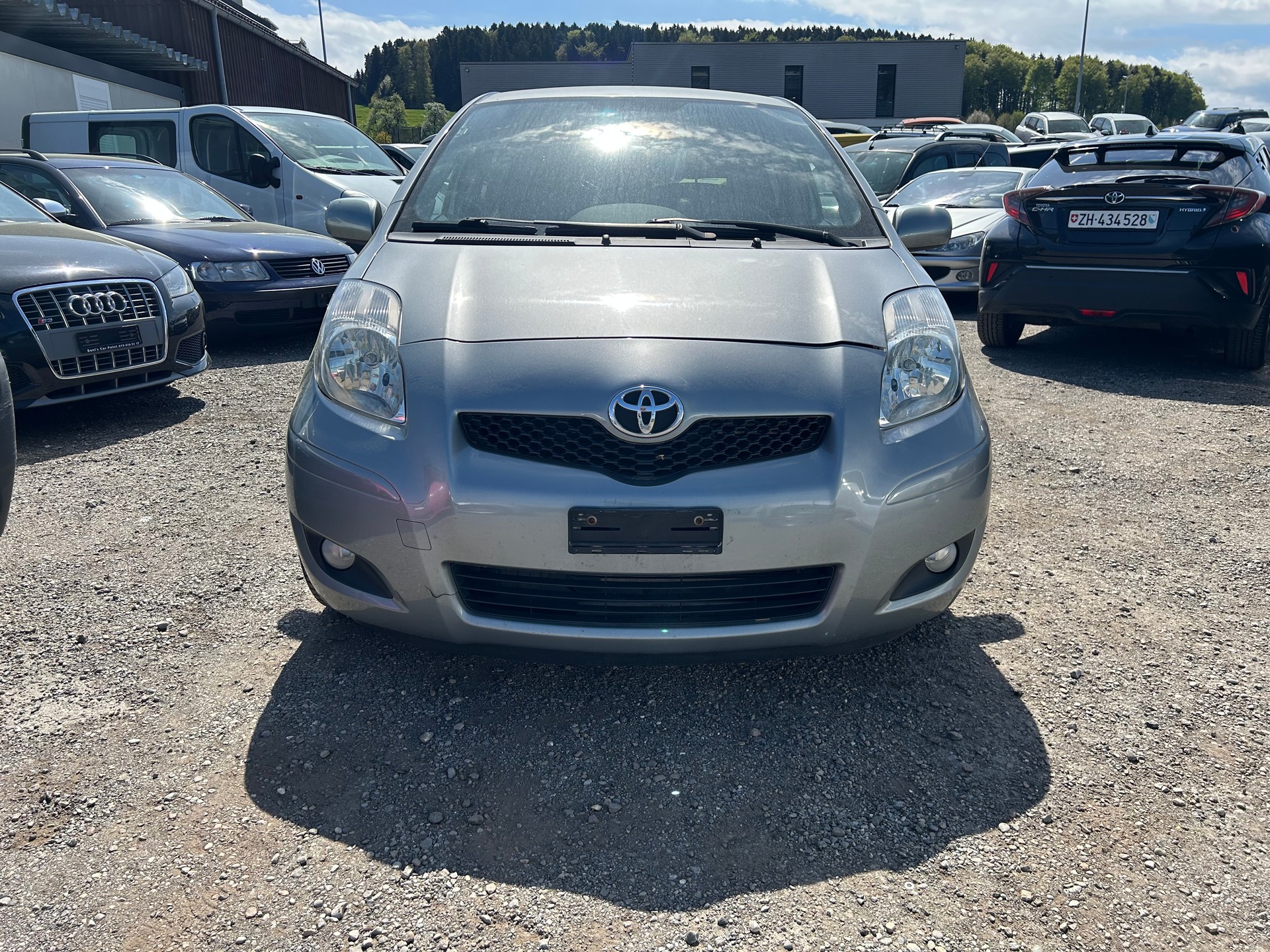 TOYOTA Limousine 1.3-image-0