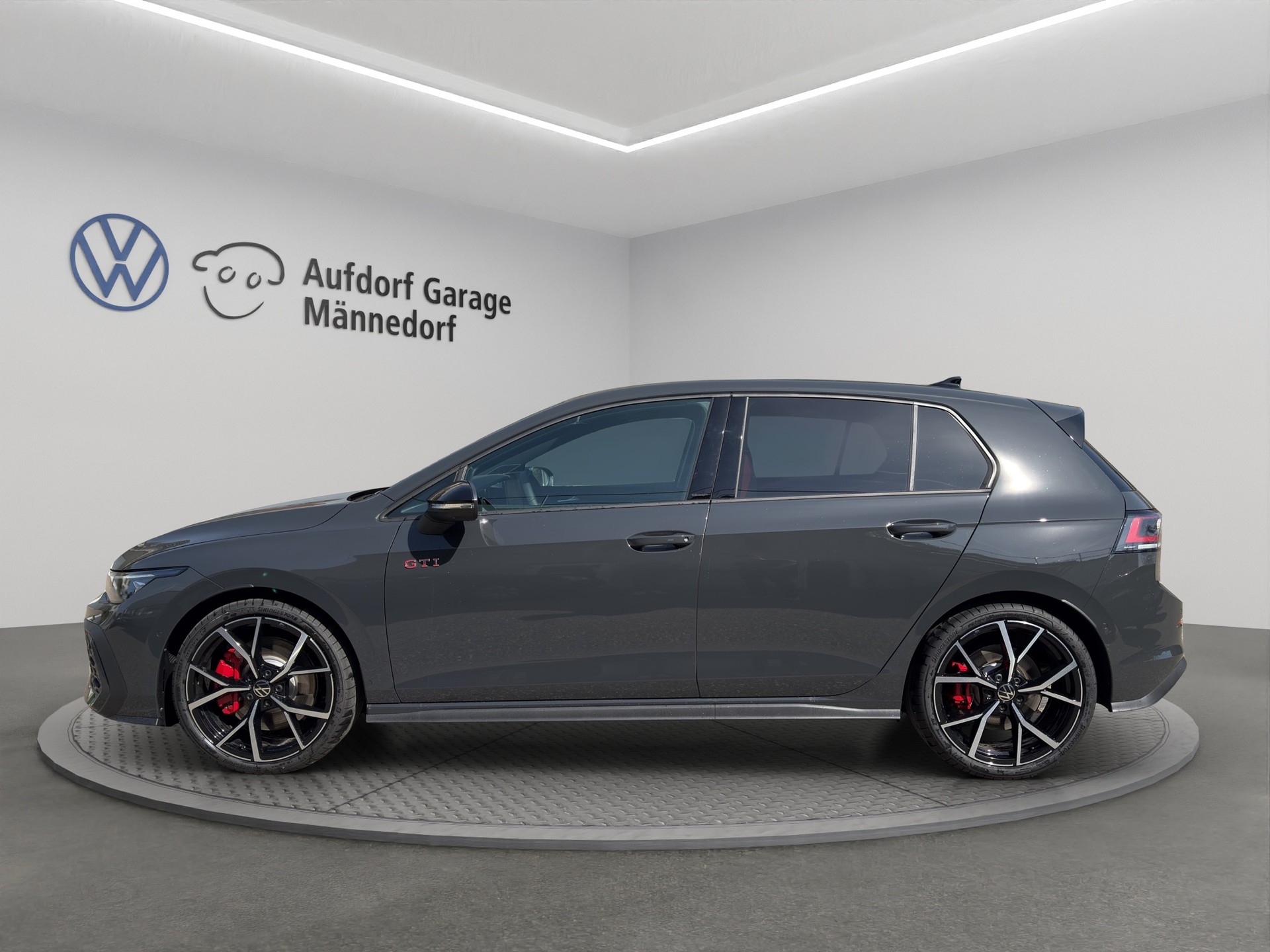VW Golf 2.0 TSI GTI DSG-image-2