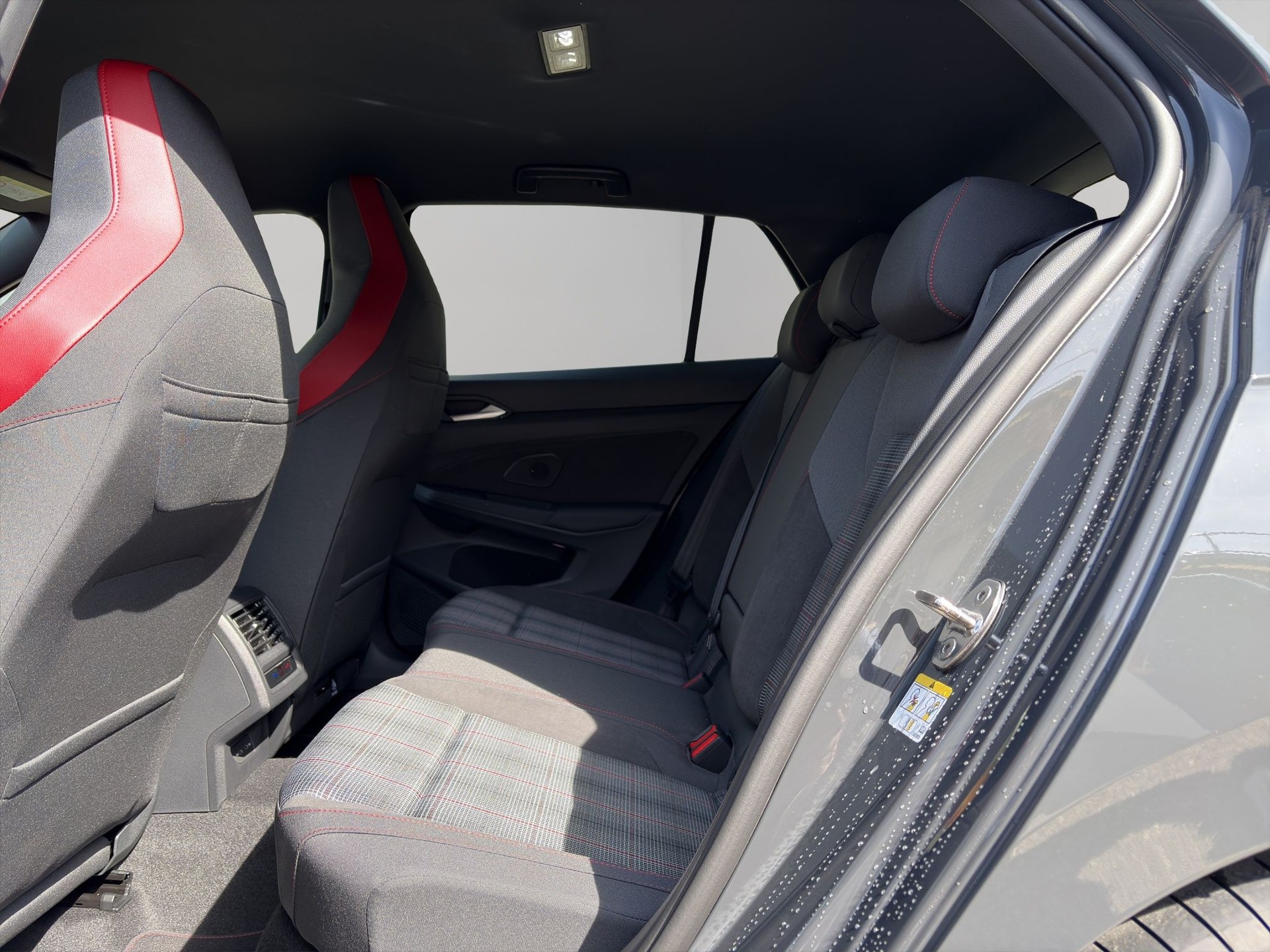 VW Golf 2.0 TSI GTI DSG-image-5