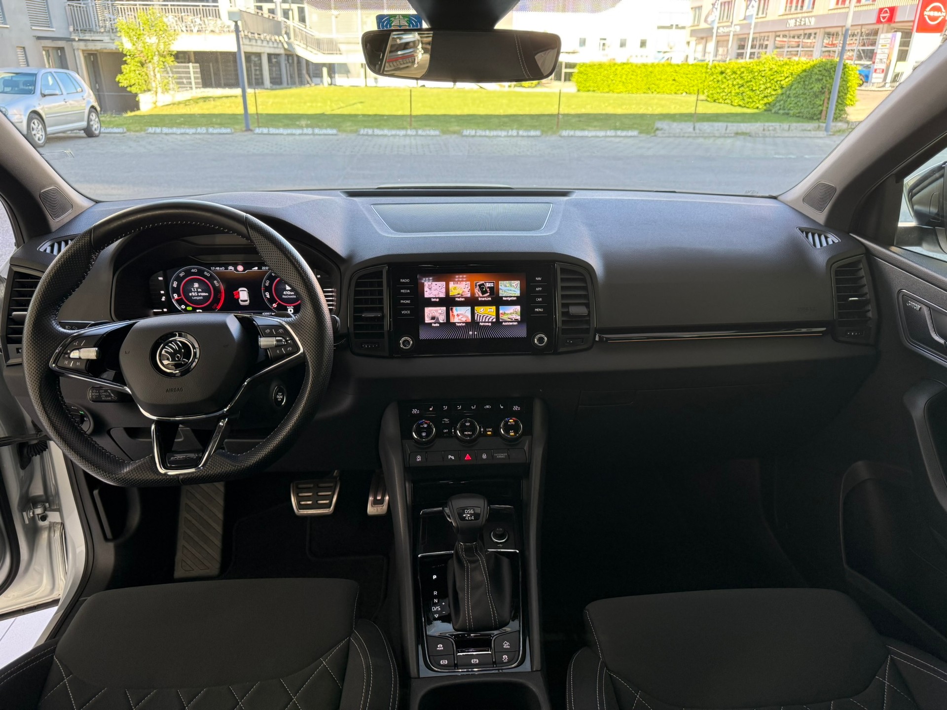 SKODA Karoq 2.0 TSI SportLine 4x4 DSG-image-10