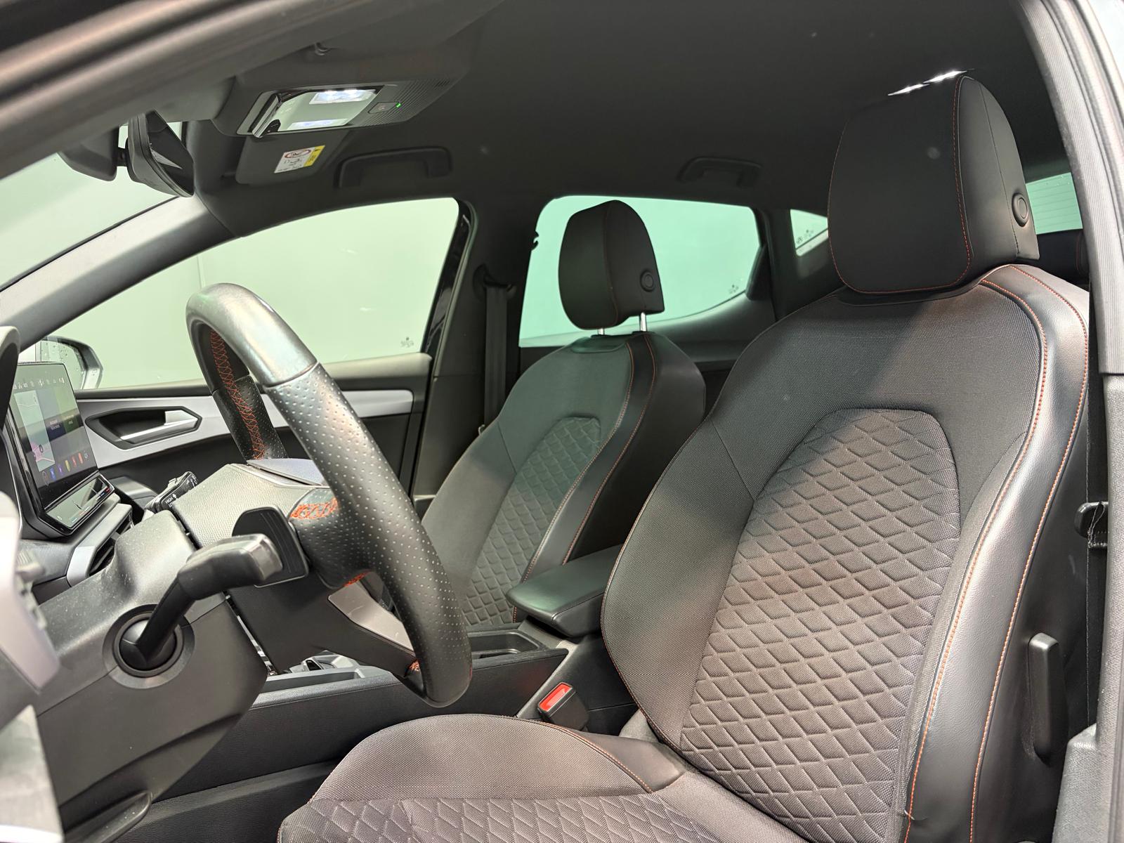 SEAT Leon 1.5 eTSI mHEV DSG FR-image-8