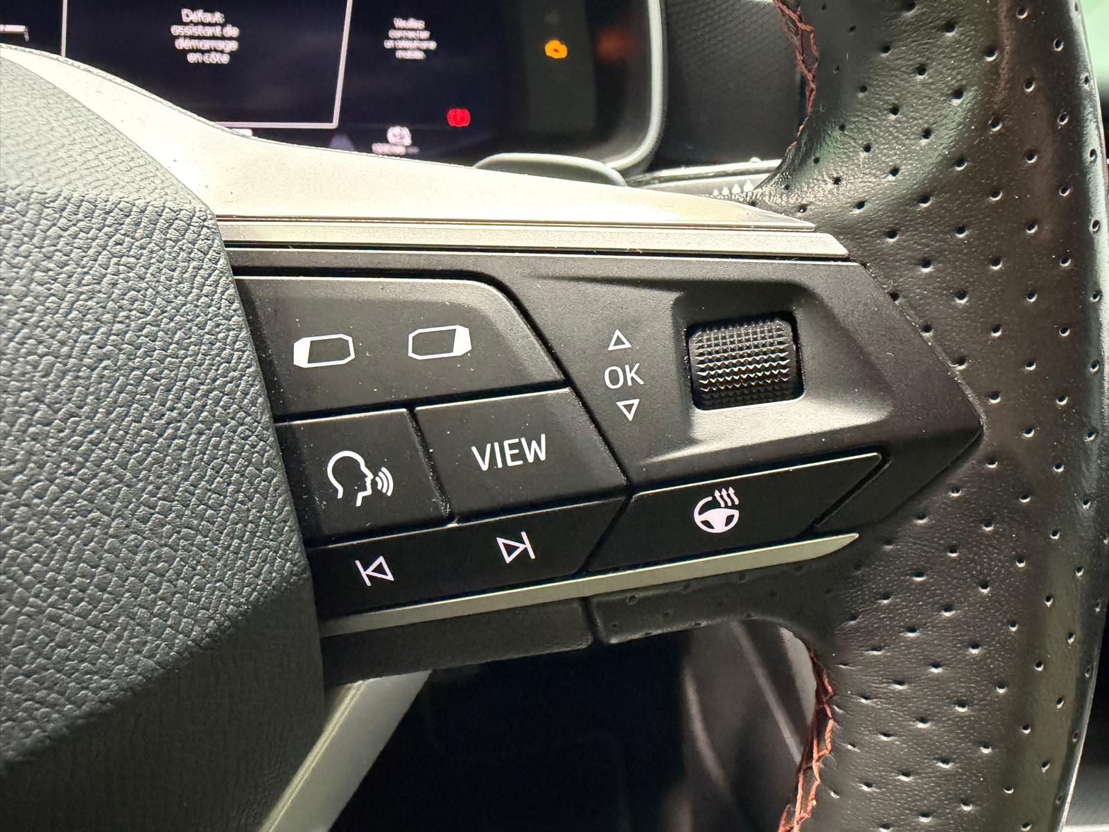 SEAT Leon 1.5 eTSI mHEV DSG FR-image-17