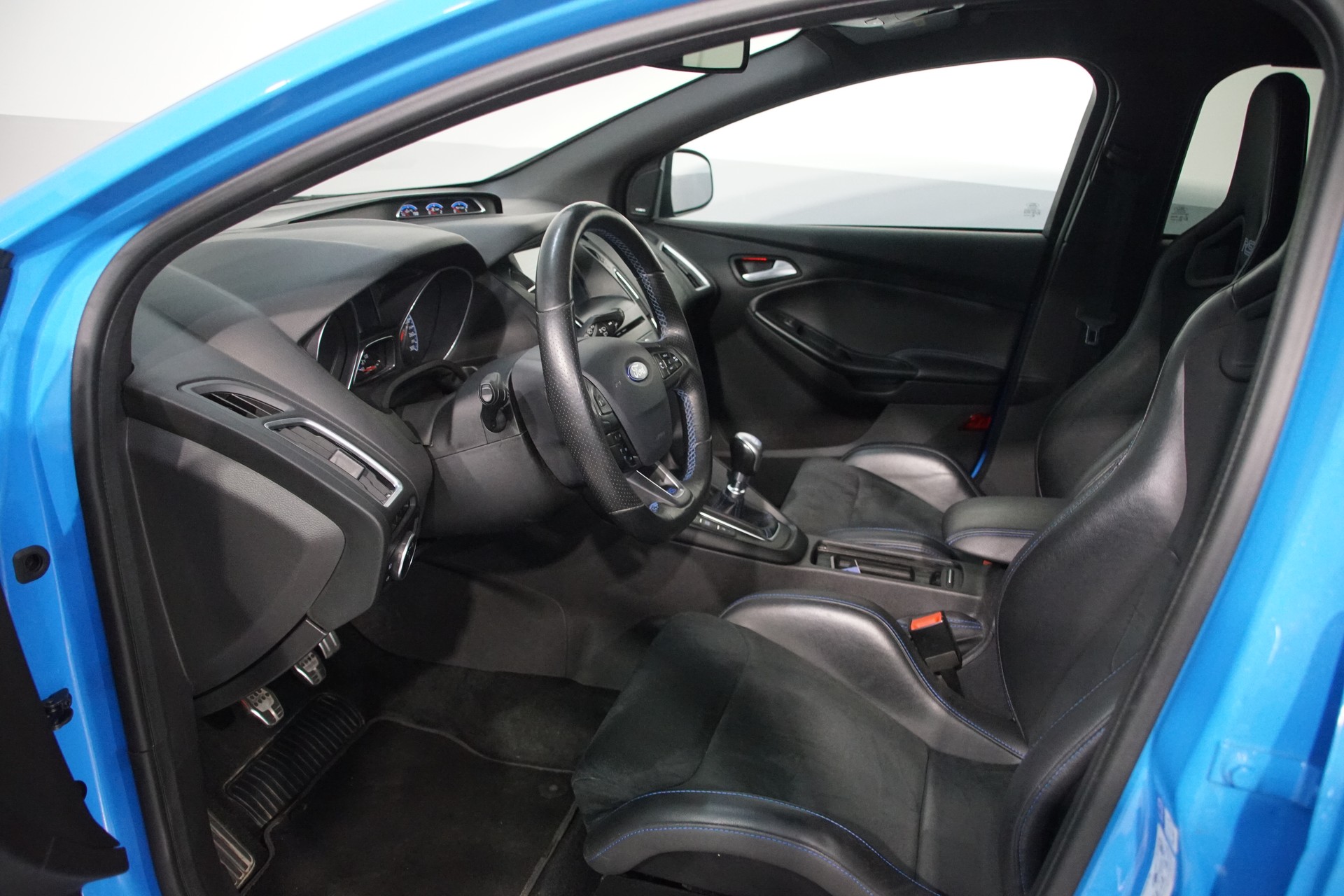 FORD Focus 2.3 EcoBoost RS AWD-image-13