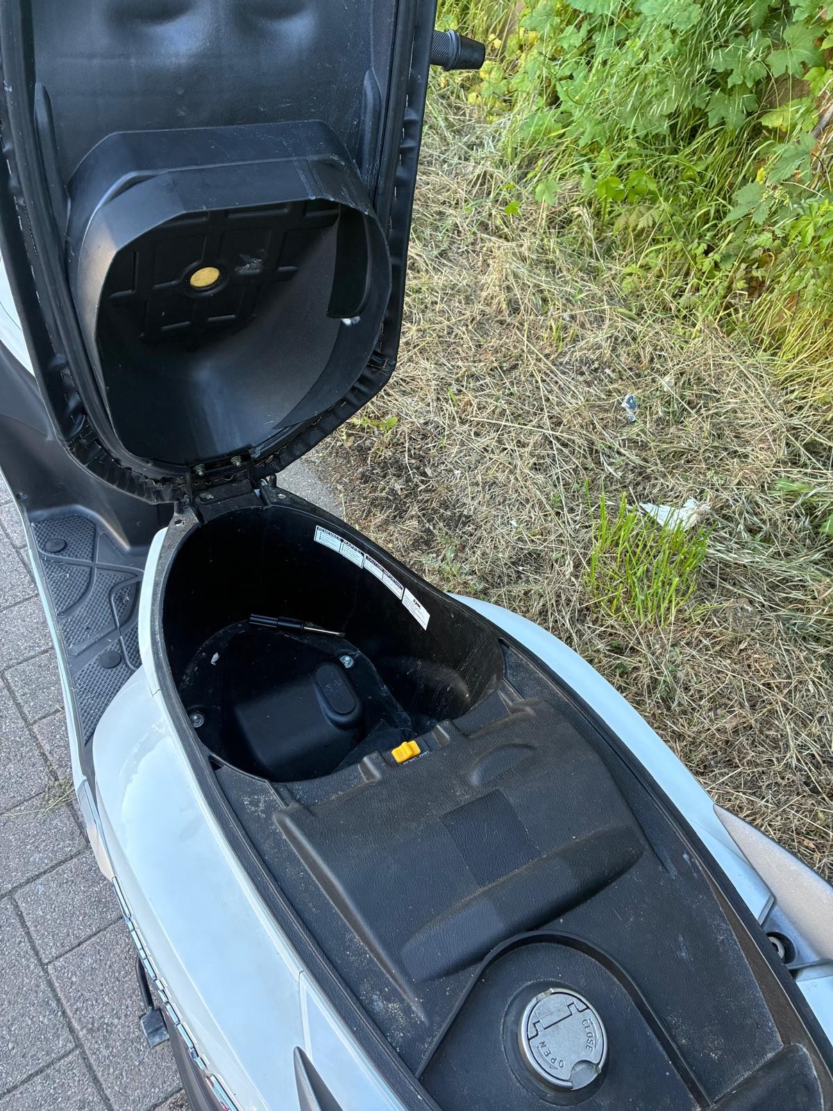 SYM Symphony ST 125 i LC-image-6