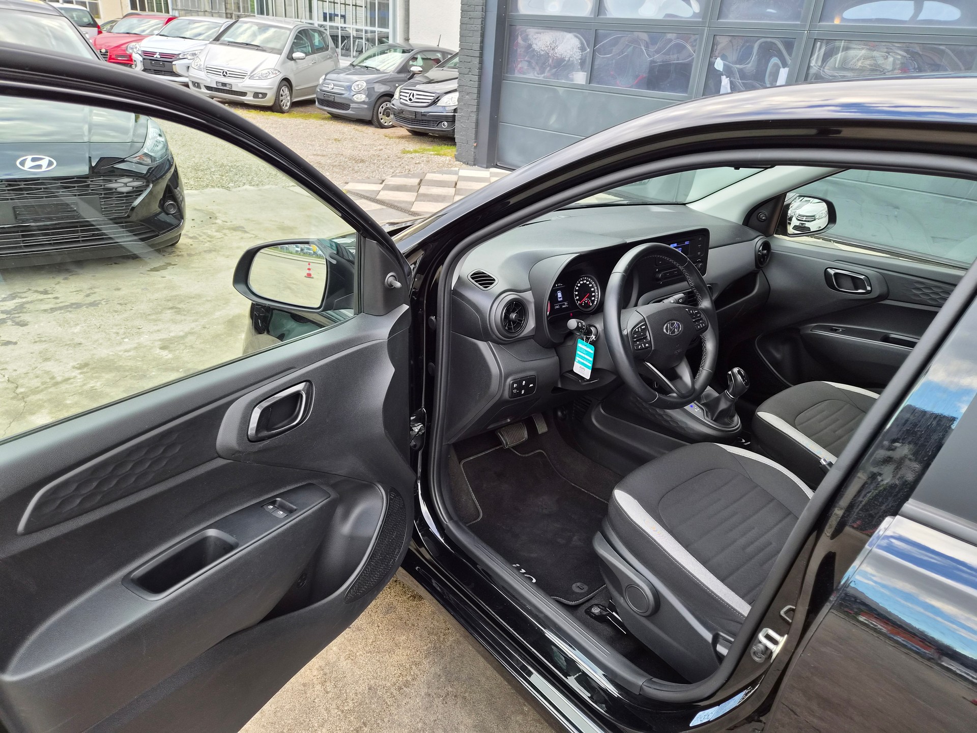 HYUNDAI i10 1.0 Origo Automat-image-10