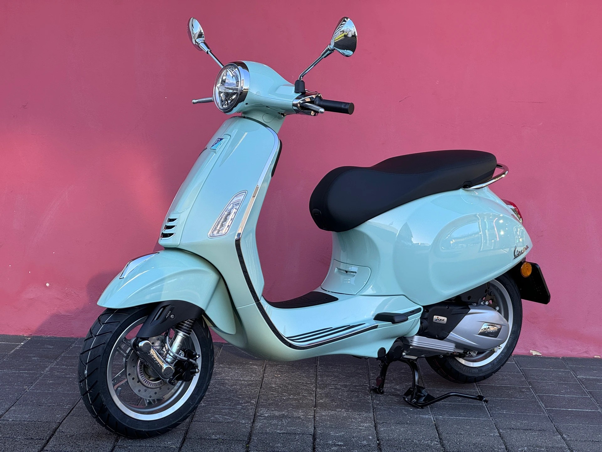 PIAGGIO Vespa 125 Primavera-showroom-element-3