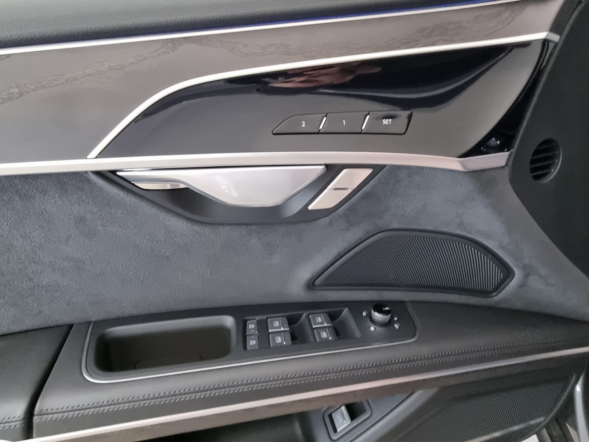 AUDI A8 3.0 TFSI V6 quattro 8-Gang tiptronic-image-14