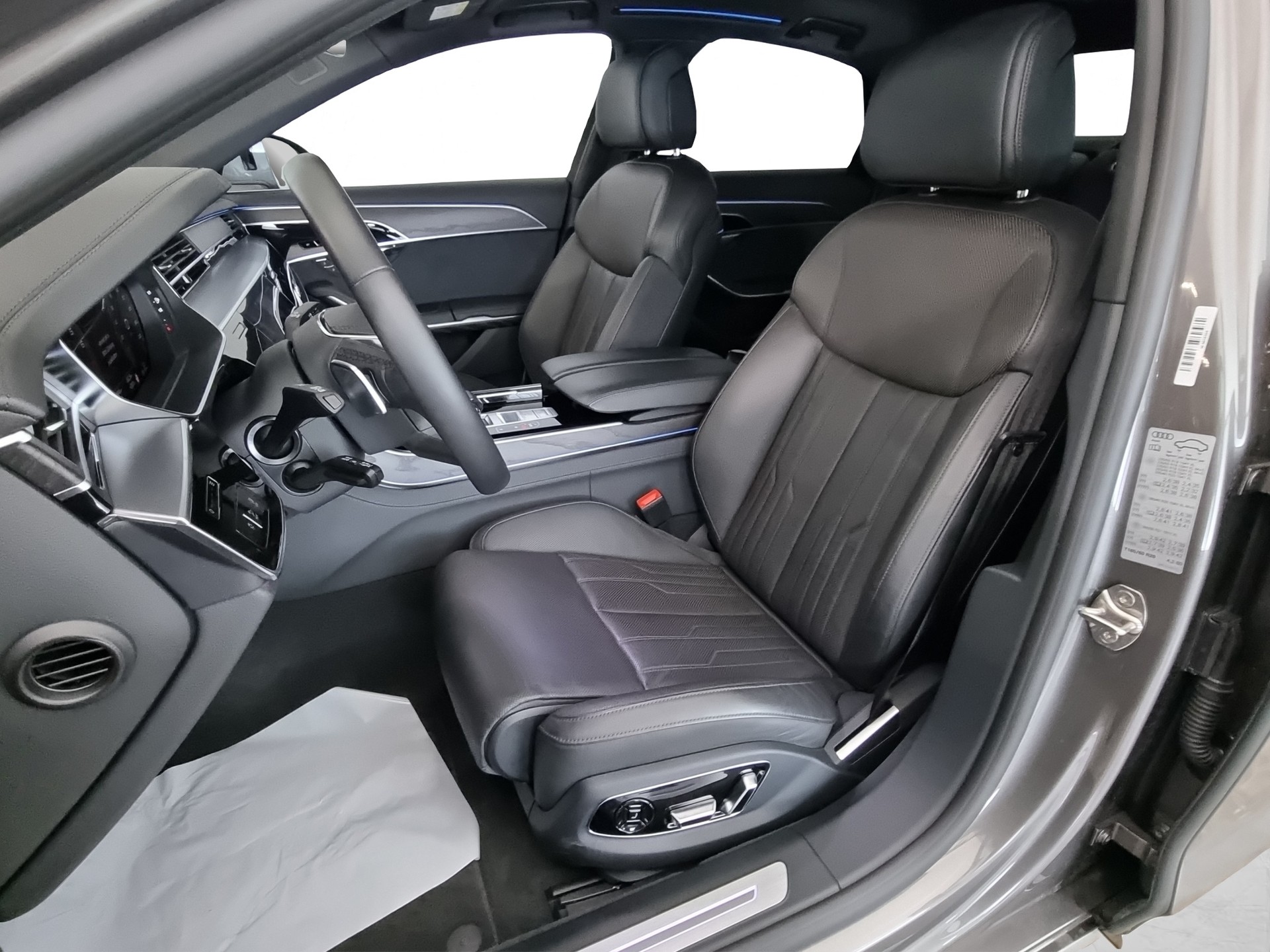 AUDI A8 3.0 TFSI V6 quattro 8-Gang tiptronic-image-6