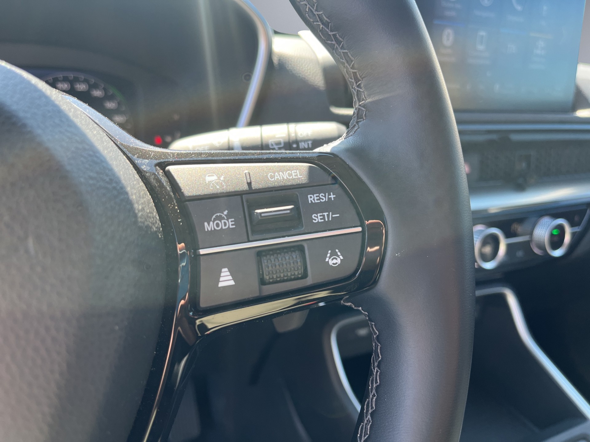 HONDA CR-V 2.0 i-MMD Advance 4WD-image-15