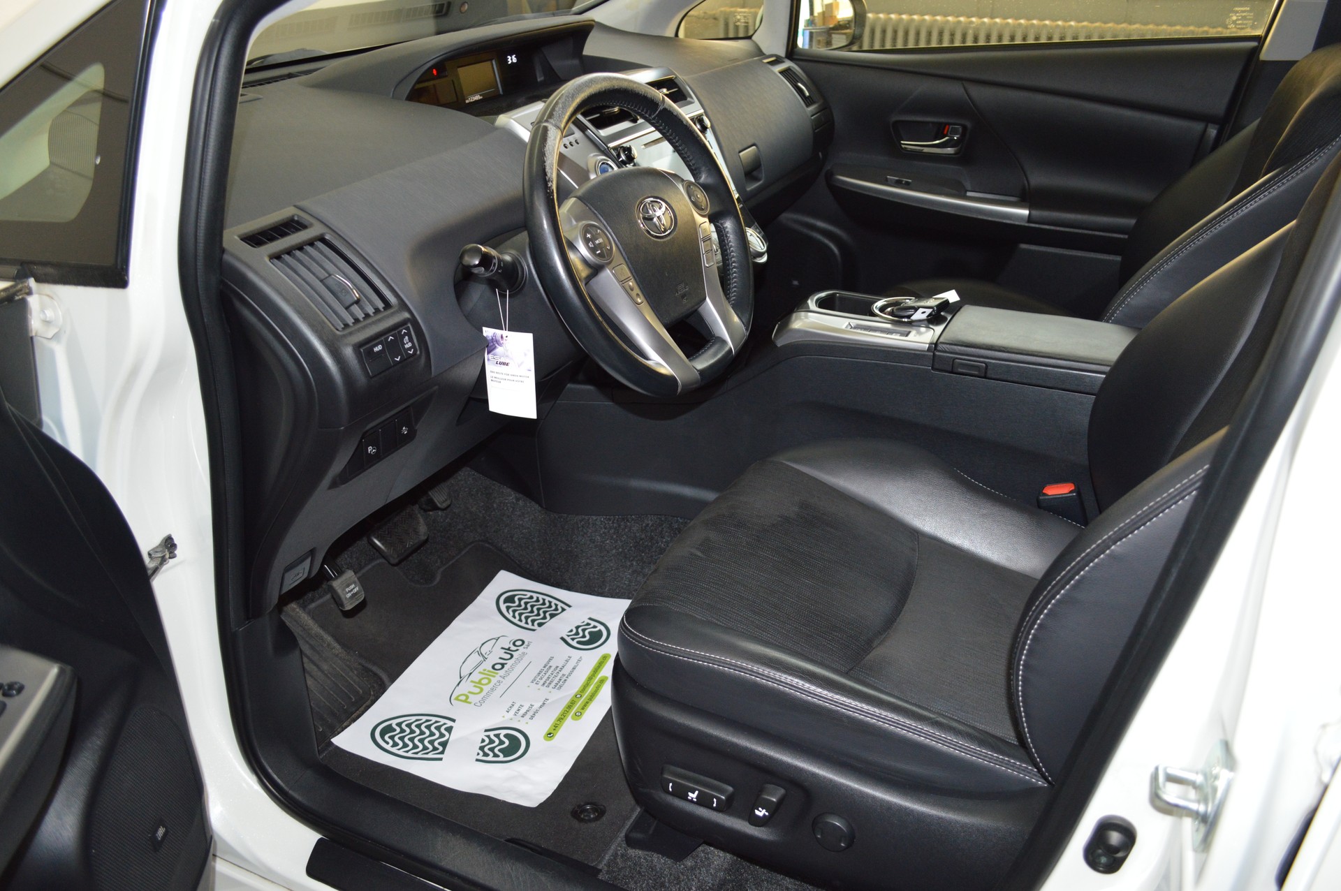 TOYOTA Prius+ 1.8 VVT-i HSD Sol Premium-image-8